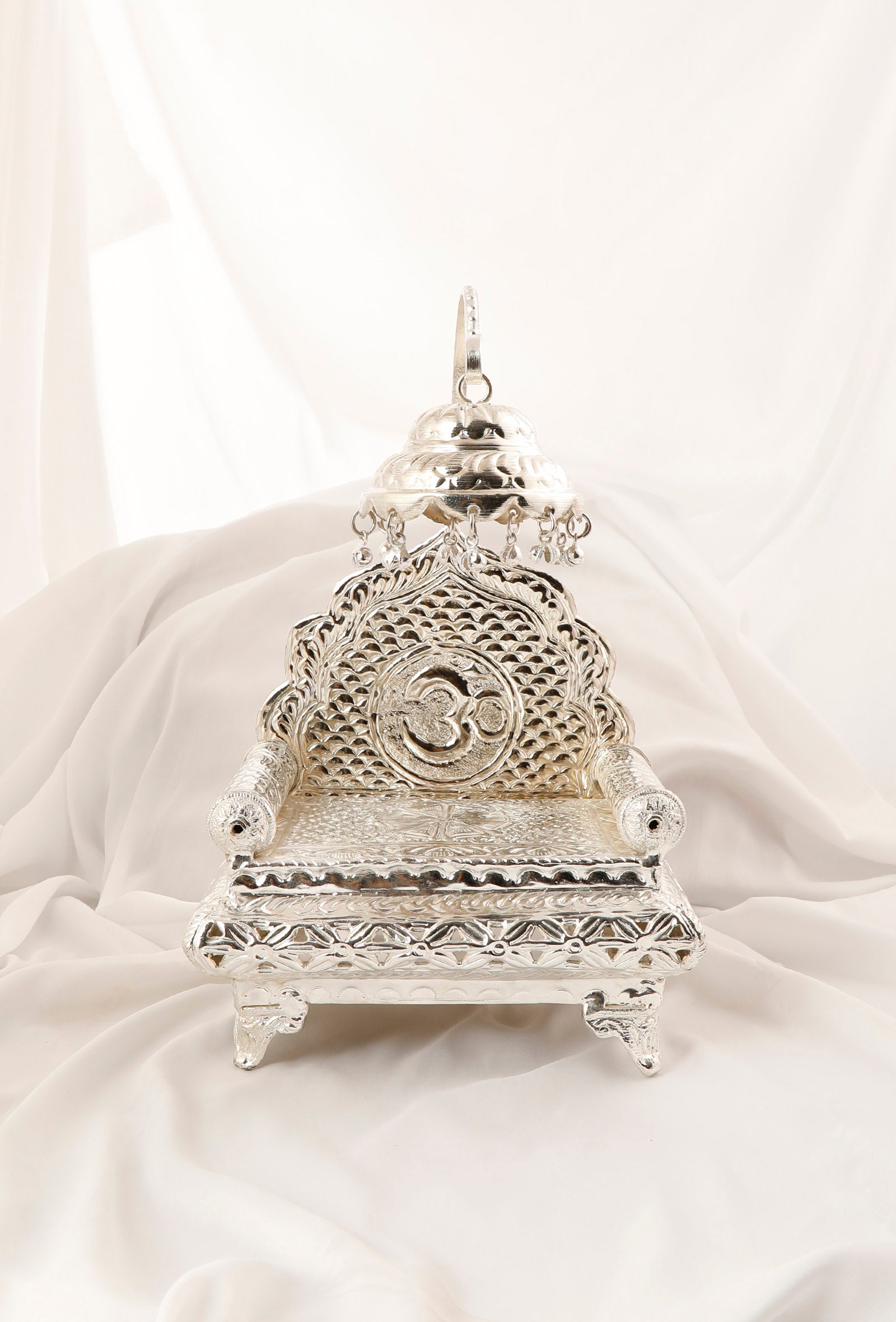 Silver Polished Throne