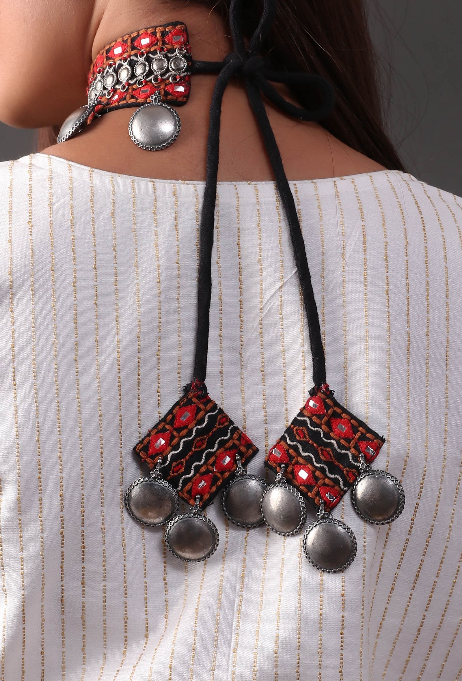 Advaika Kutch Silver Necklace