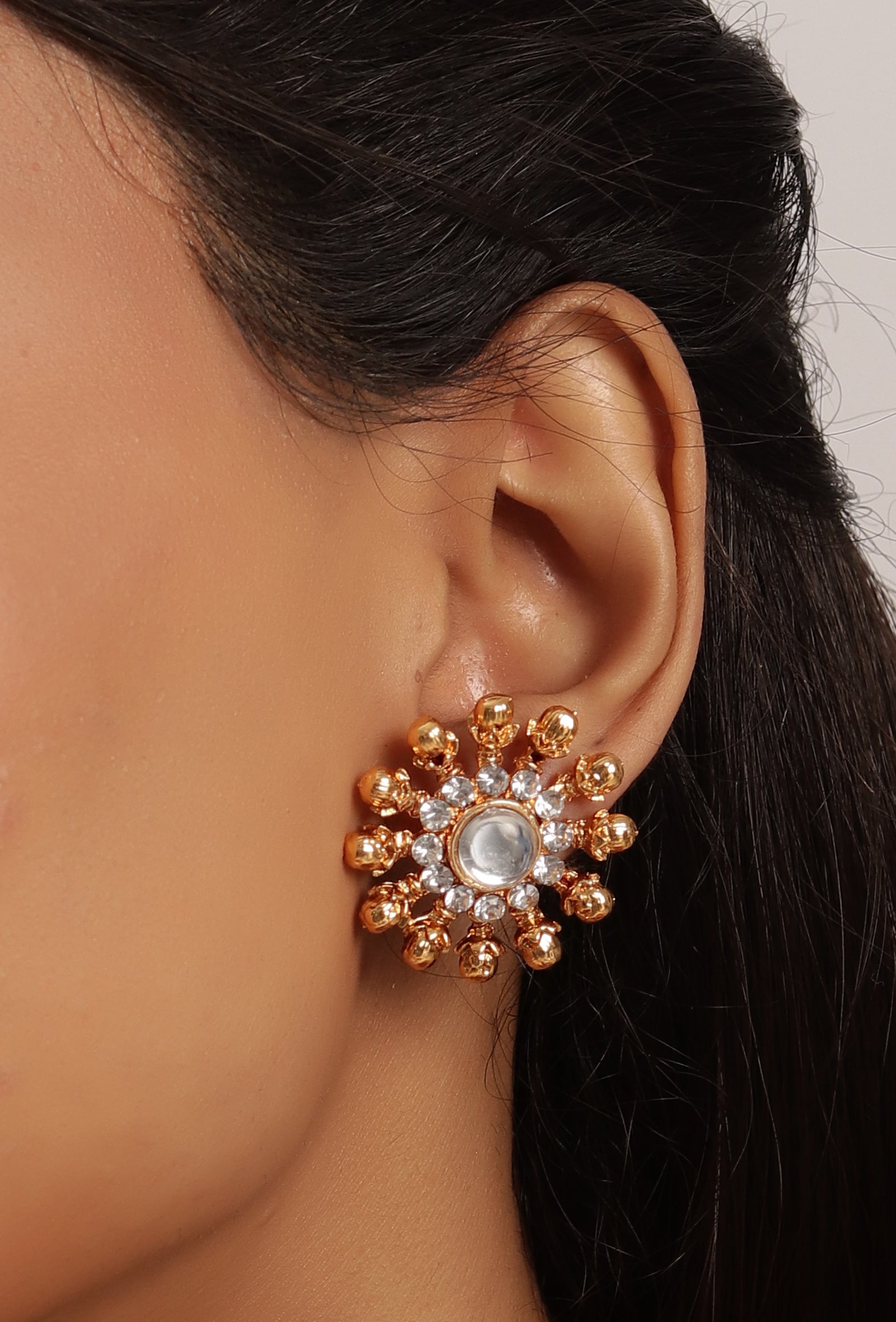 Traditional Round Ethnic Choker With 3-Layer Moti Mala And Earrings