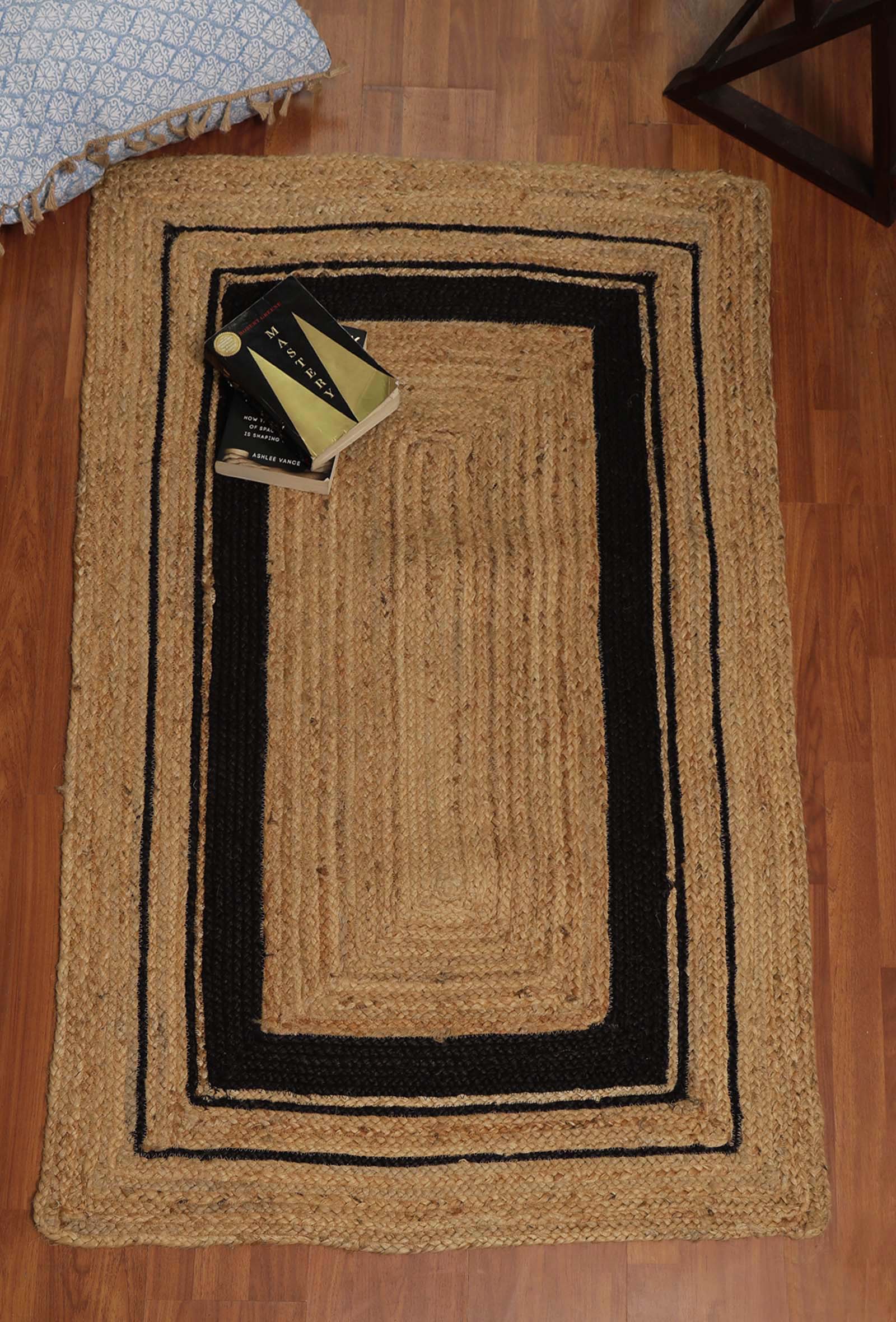 Savannah Rectangle pattern Handcrafted Jute Rug