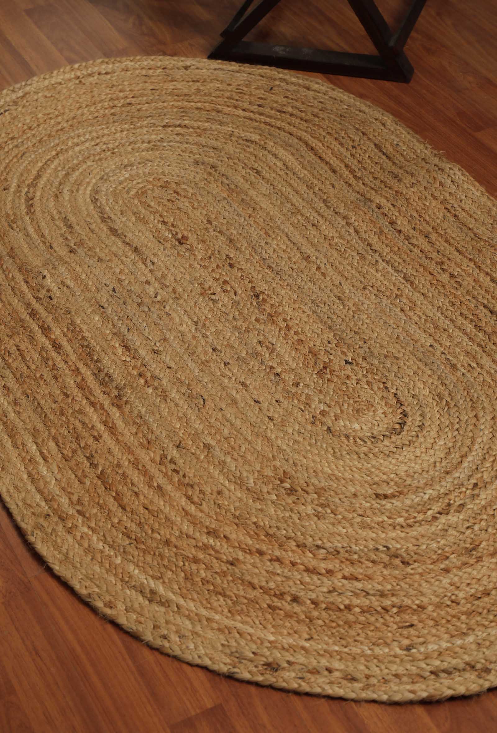 Isla Oval Rectangle pattern Handcrafted Jute Rug