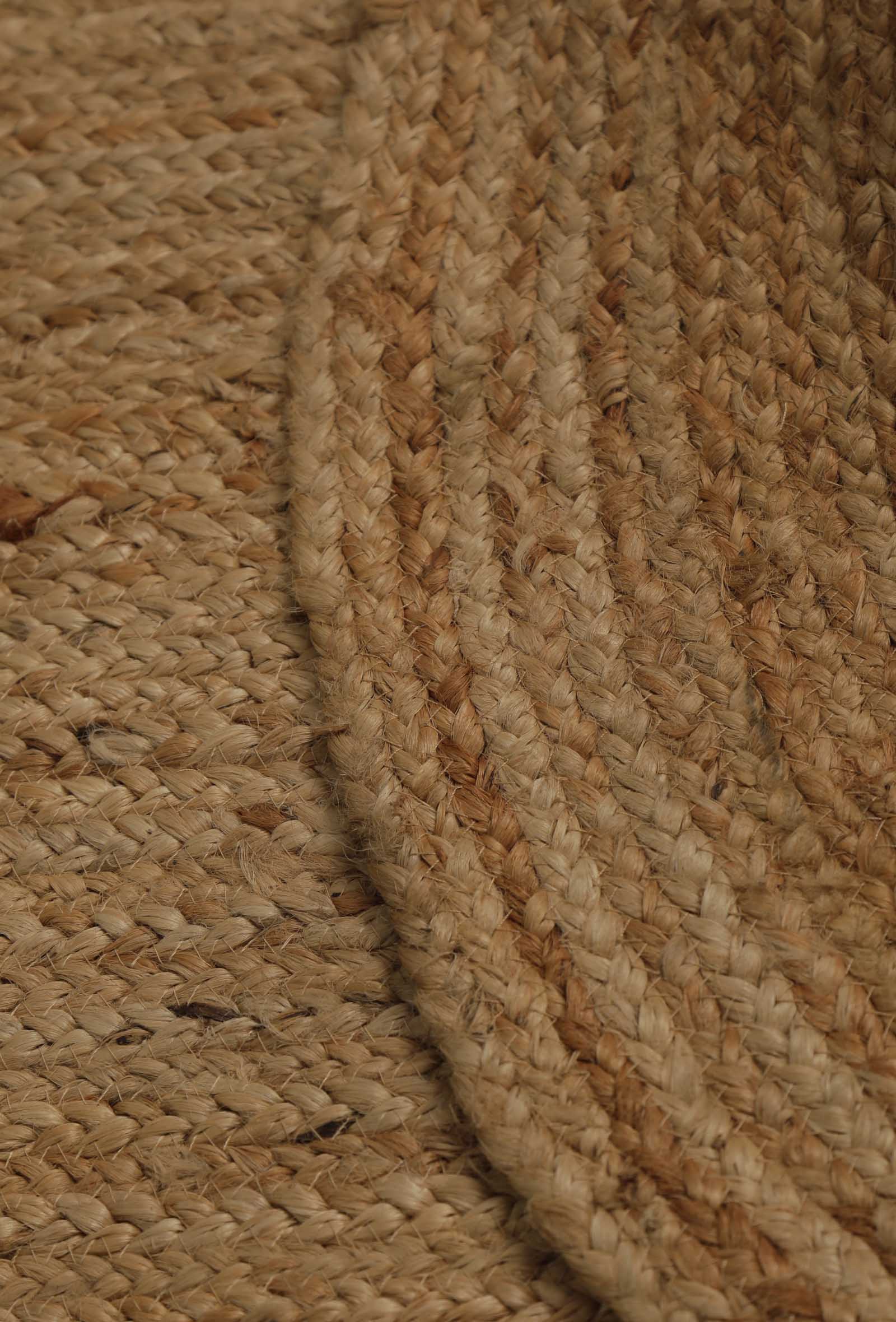 Isla Oval Rectangle pattern Handcrafted Jute Rug