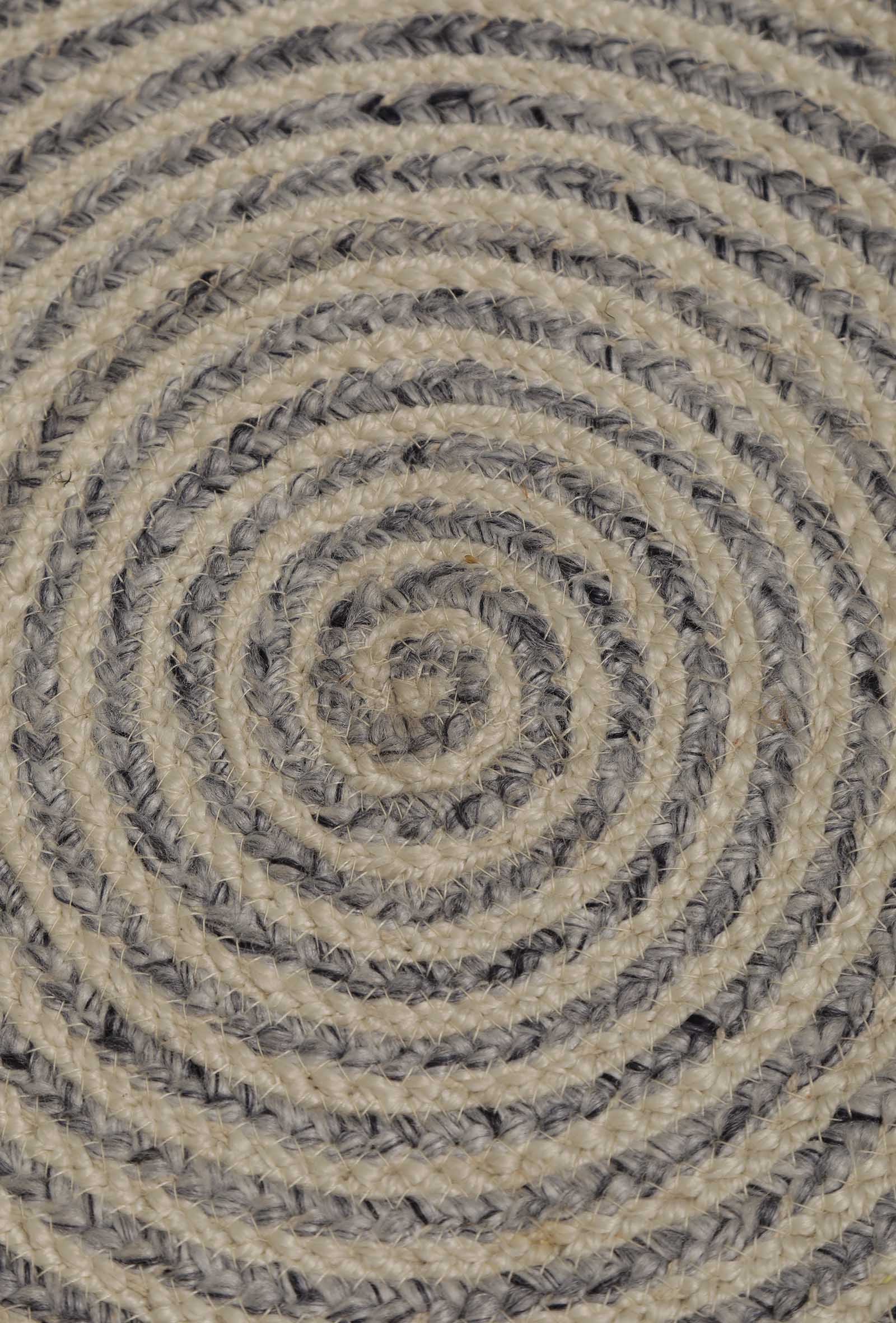 Mariana Handcrafted Round Jute Rug