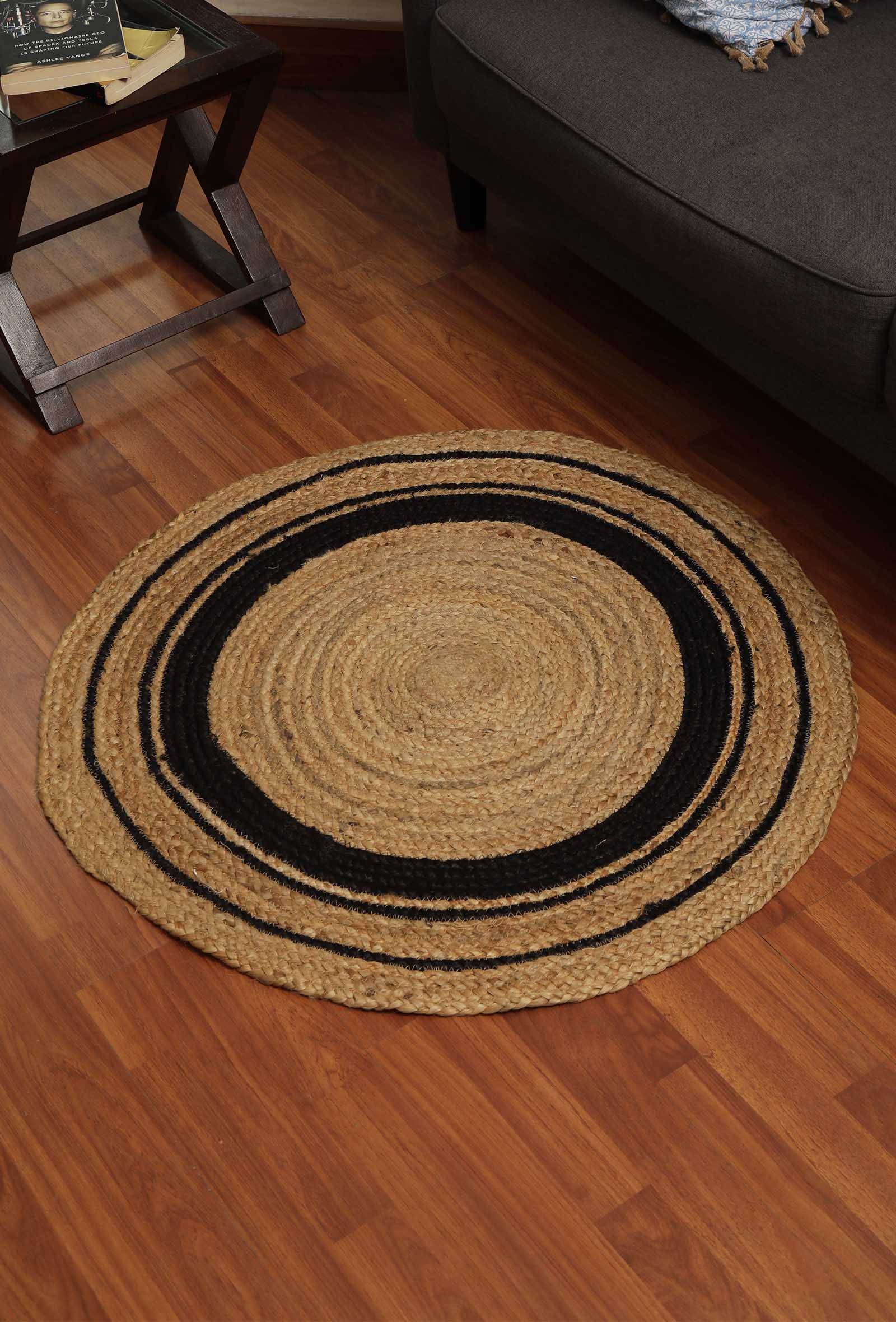 Itzel Handcrafted Oval Jute Rug
