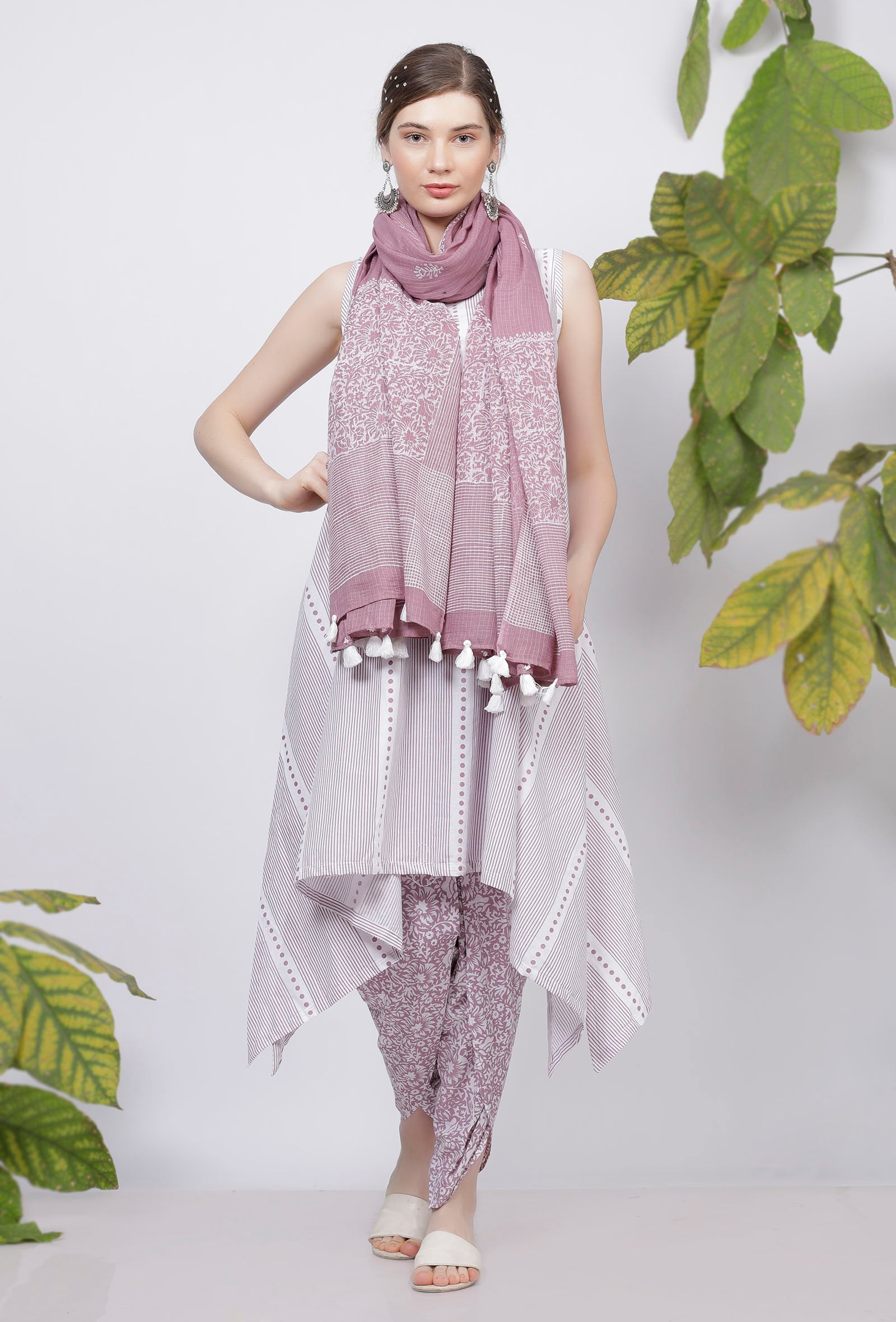 Lilac Hand-Block Printed Kota Tasseled Dupatta