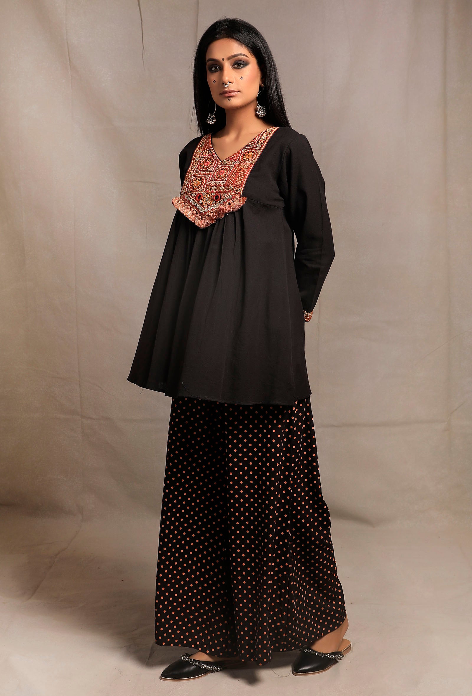 Black Front Embroidered Gathered Short Kurta