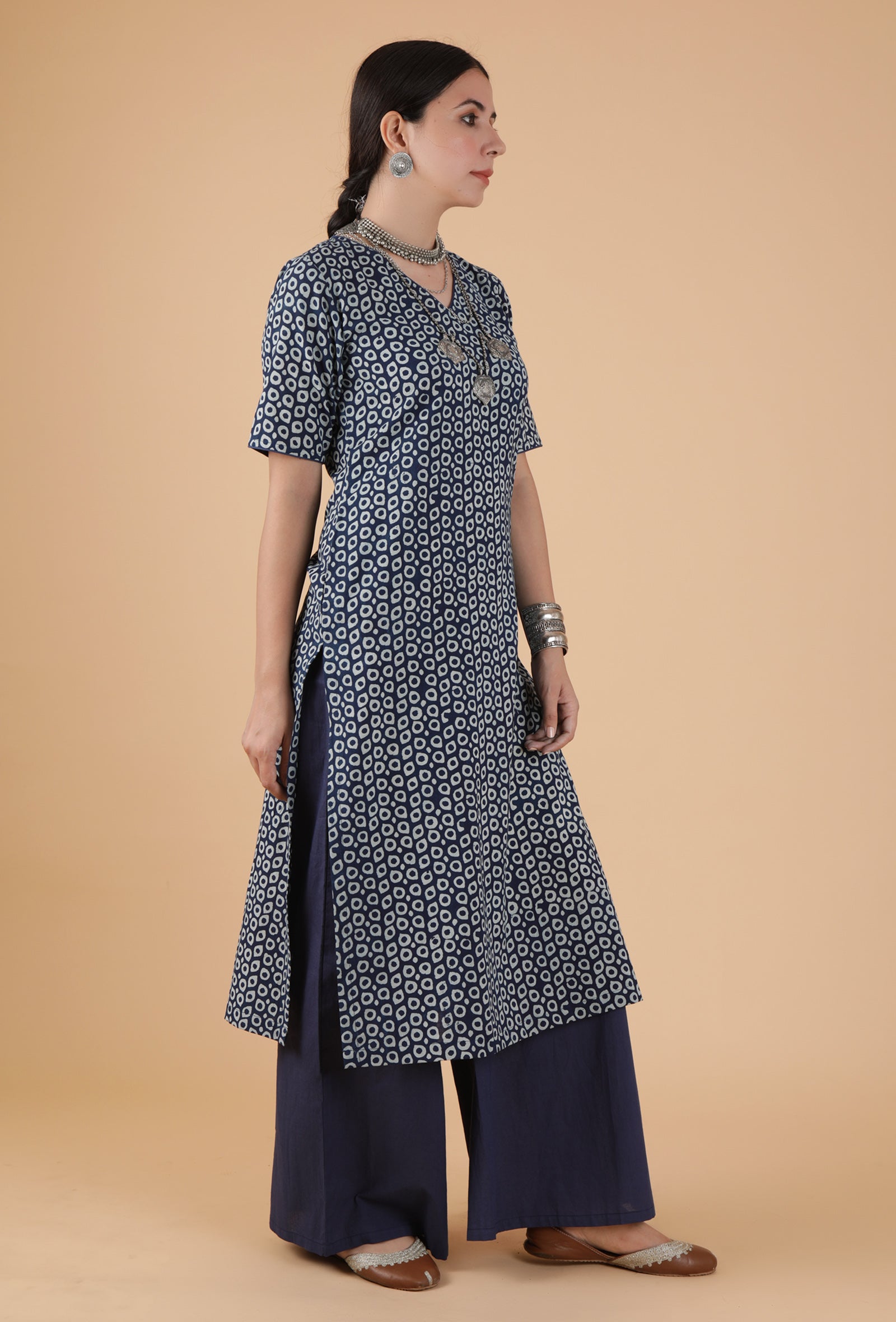 Aayushi Indigo Hand Block Printed Straight Kurta