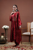 zareena-maroon-velvet-phiran-with-tilla-embroidery