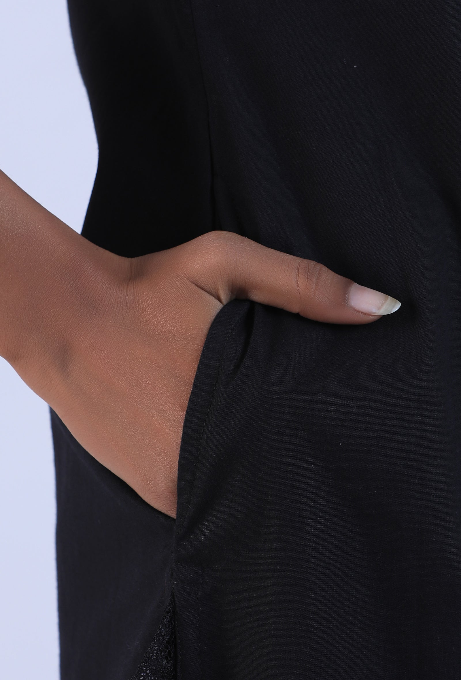 Women Black V-Neck Cotton Kurta