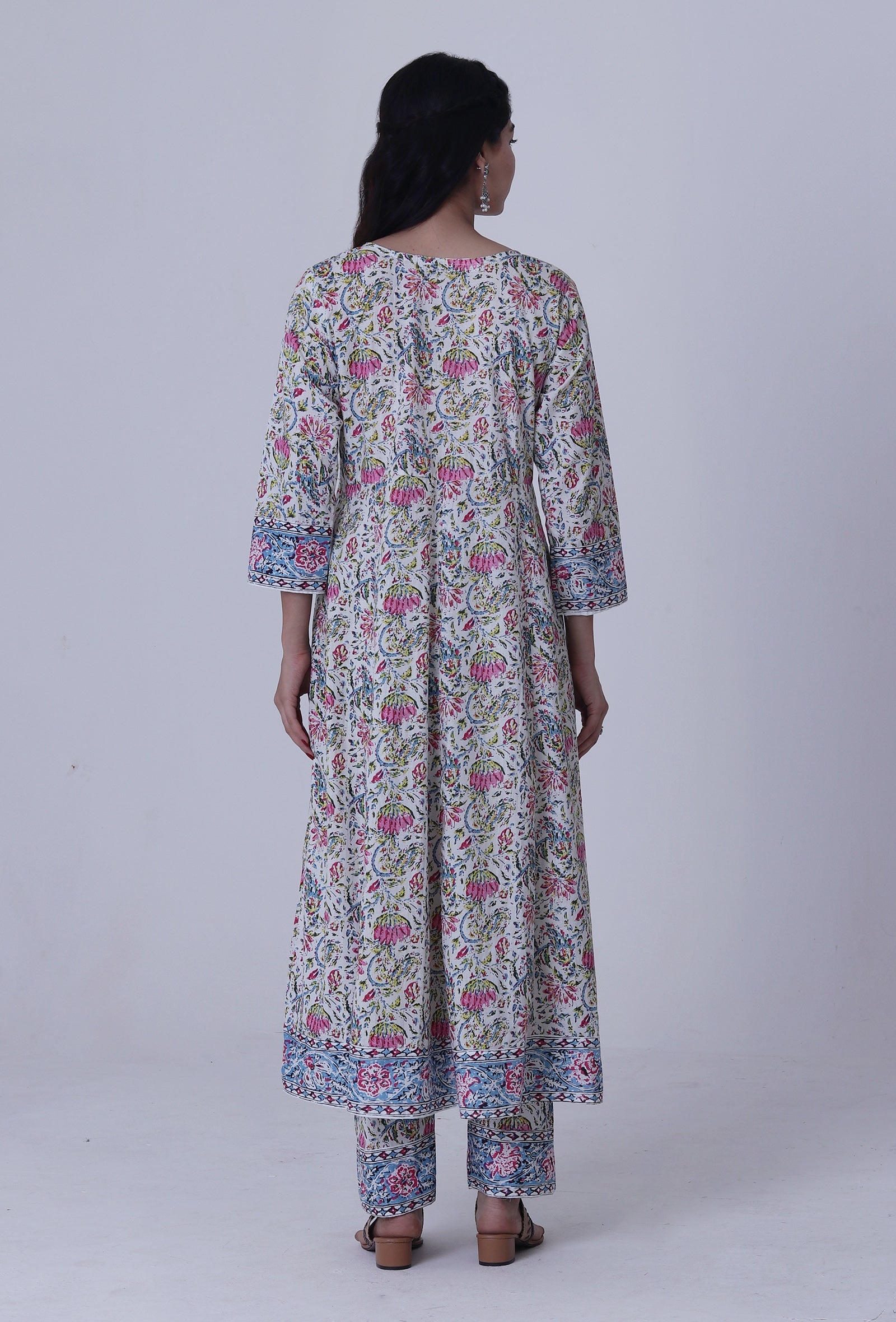Set Of 2: Multicolor Motif Cotton Kurta & Pant Set