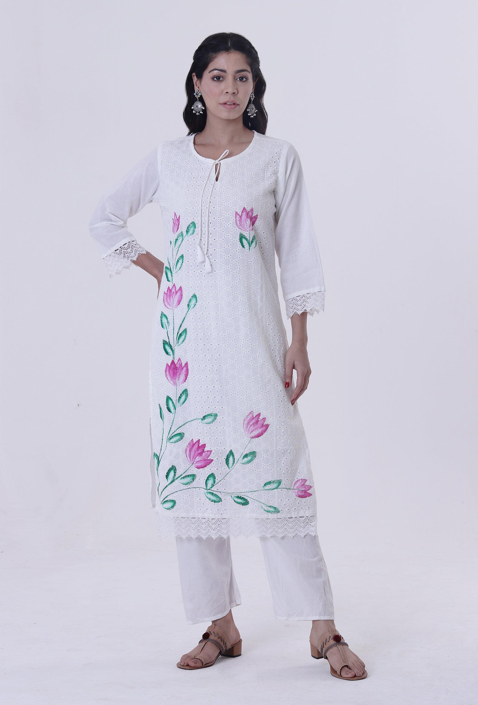 Set Of 2: White Cotton Chikankari Laces Kurta With Pant