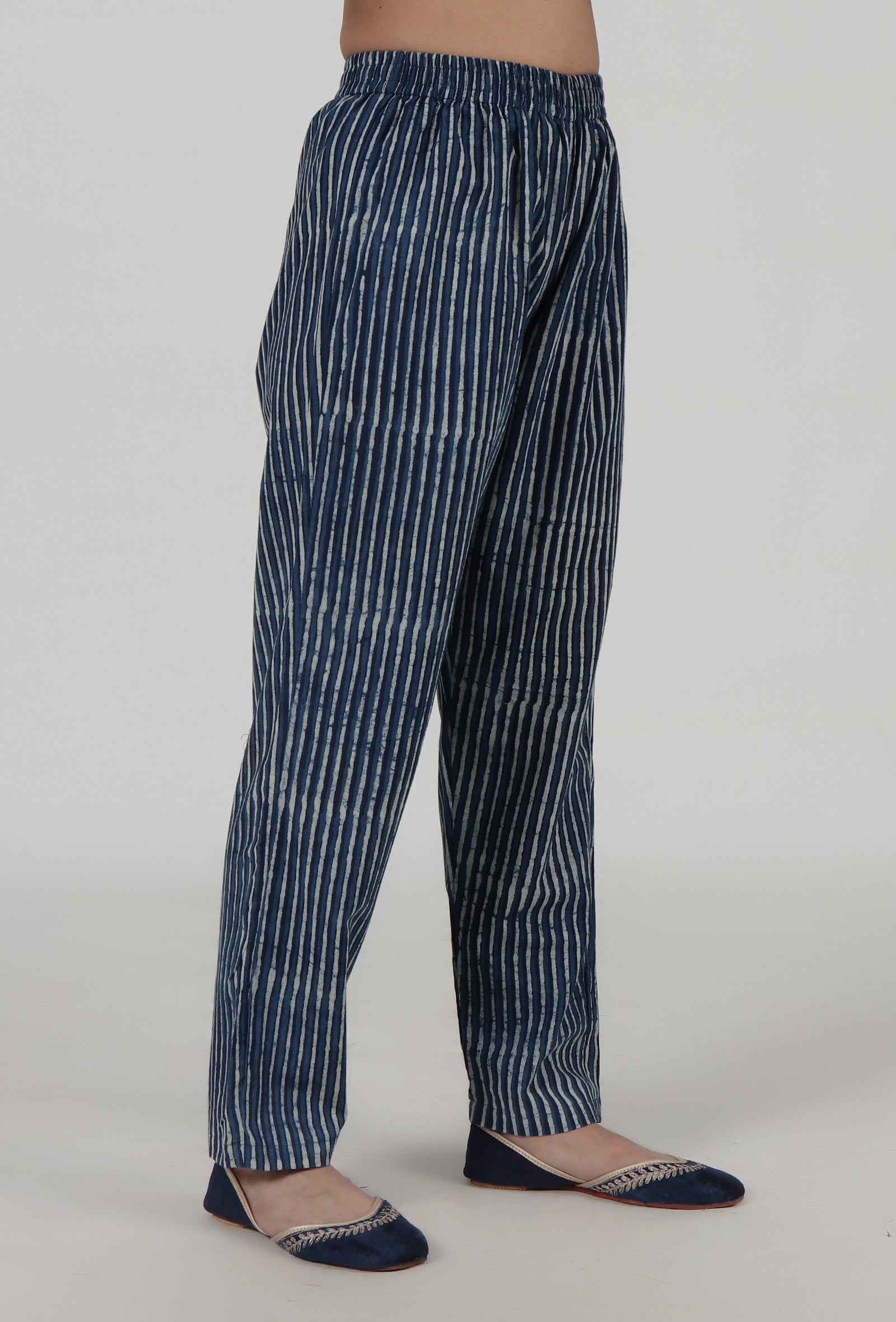 Stylish indigo blue cotton pants with prints