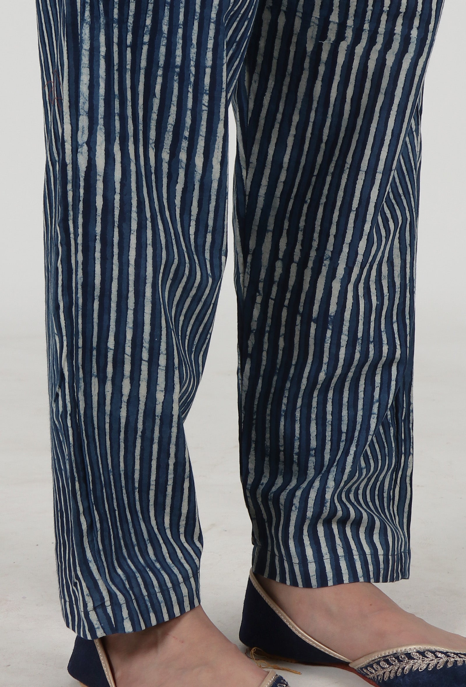Breathable cotton indigo pants for summer