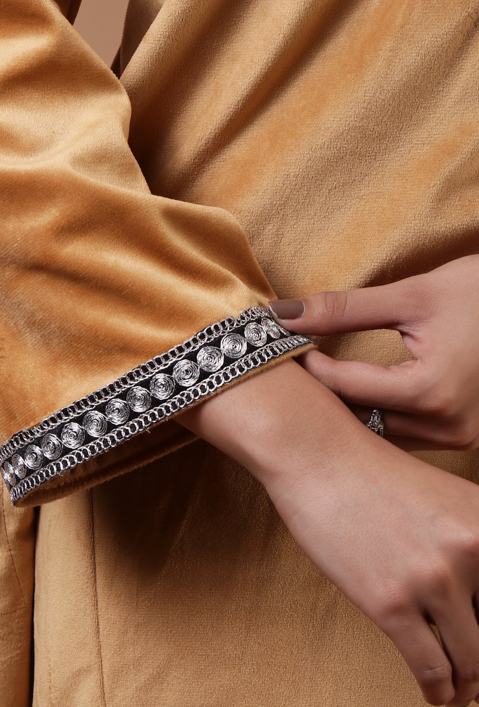 Beige Velvet Zari Embroidered Kurta, Pant And Dupatta Set- Free Size