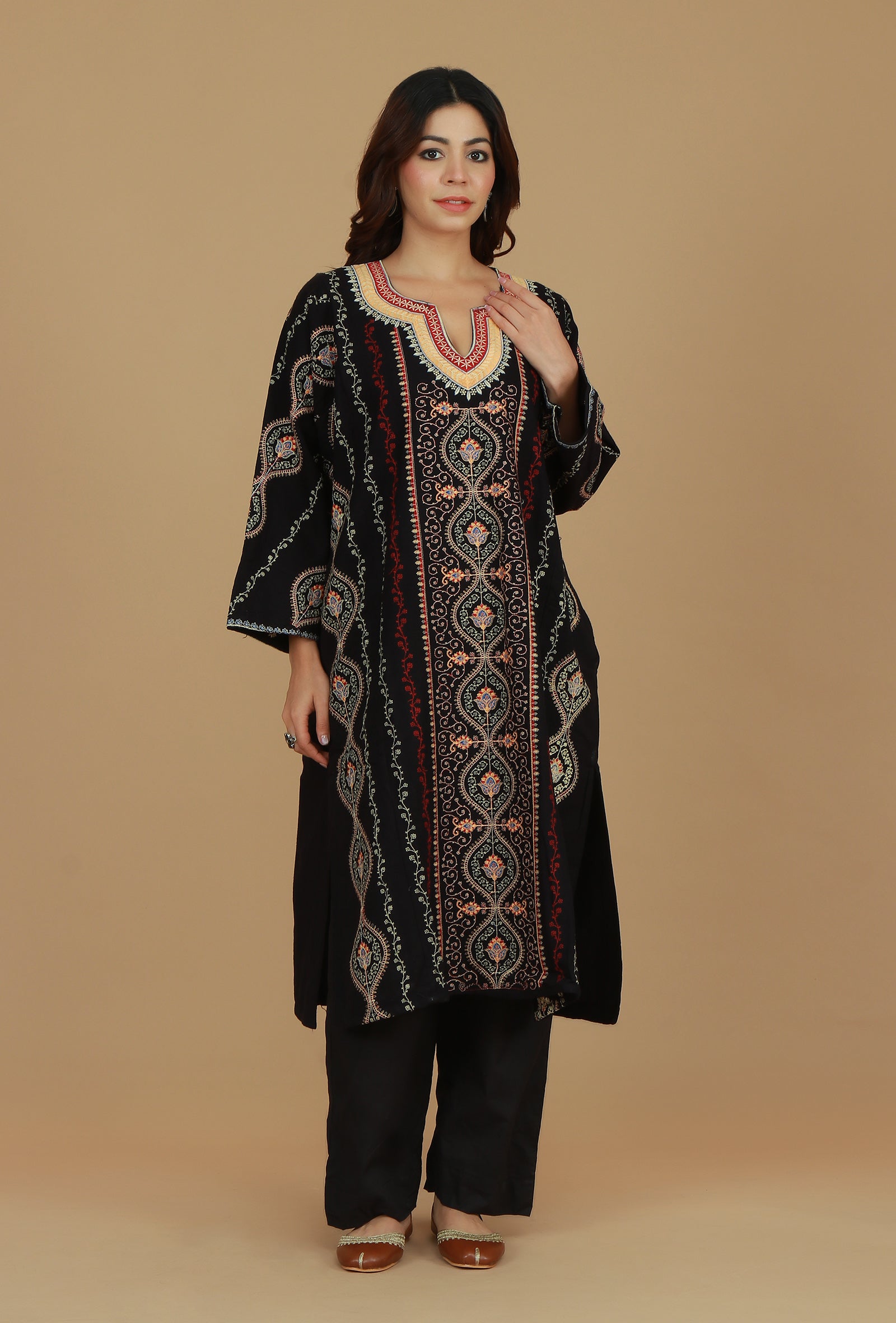 Black Kashmiri Embroidered Phiran- Free Size