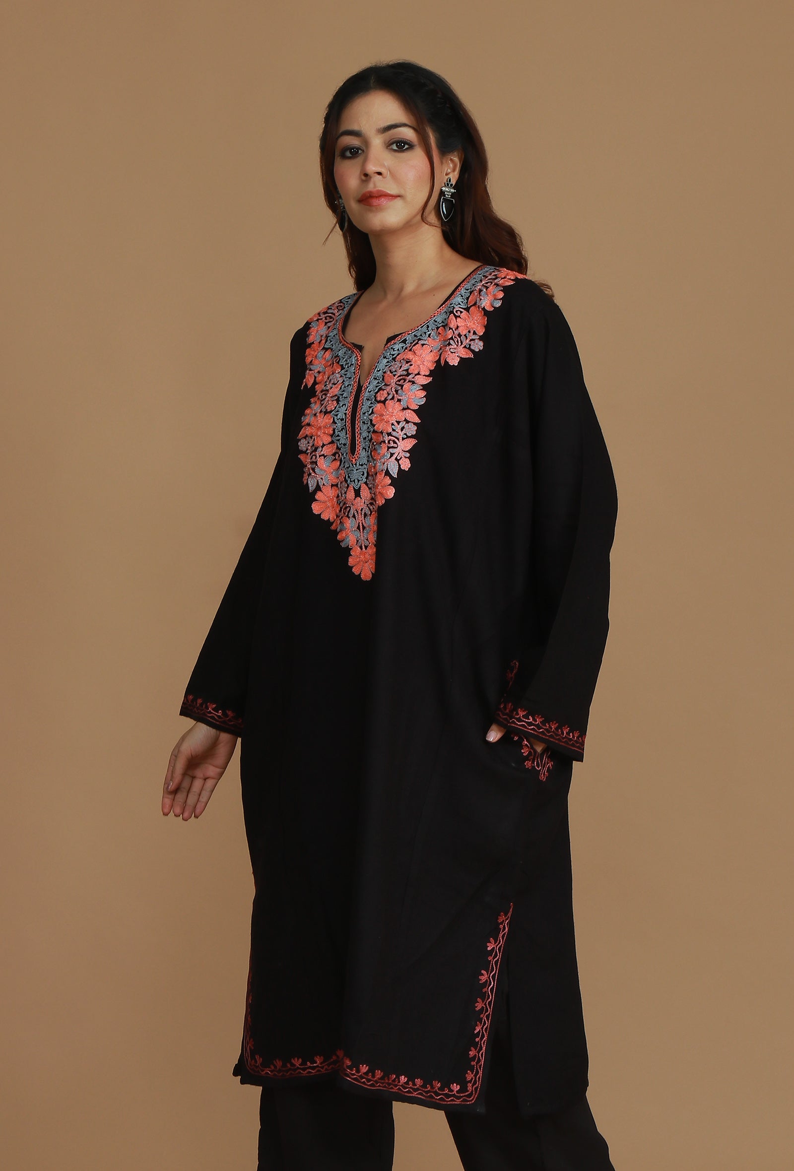Elegant Black Kashmiri Aari Embroidered Phiran- Free Size