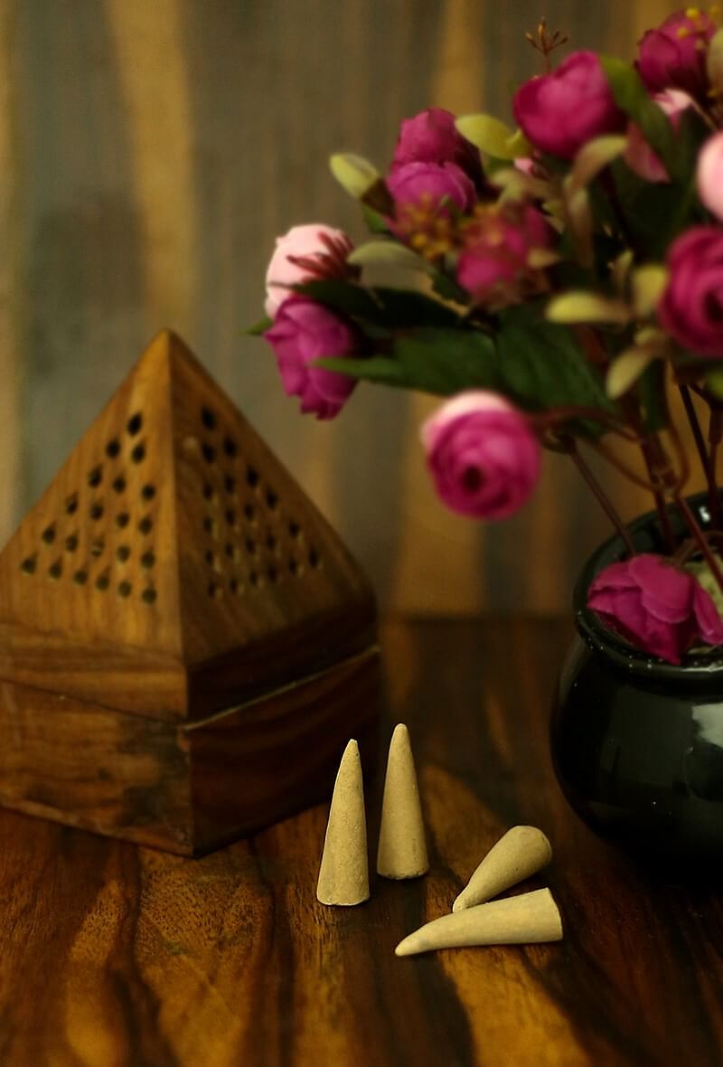 Scintillating Floral Incense Cones- Set Of 20 Cones