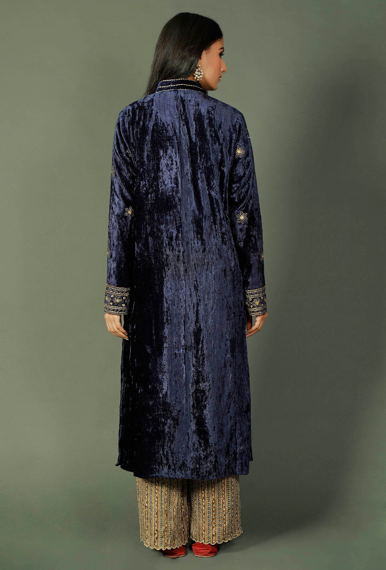 Blue Chenille Zari Embroidered Phiran