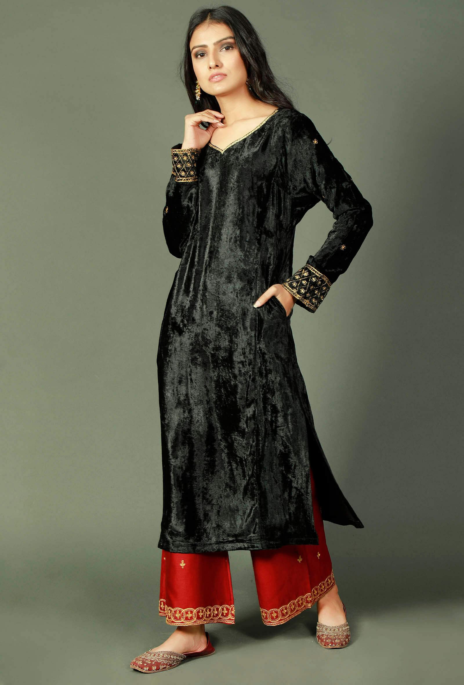 Black Chenille Zari Embroidered Phiran