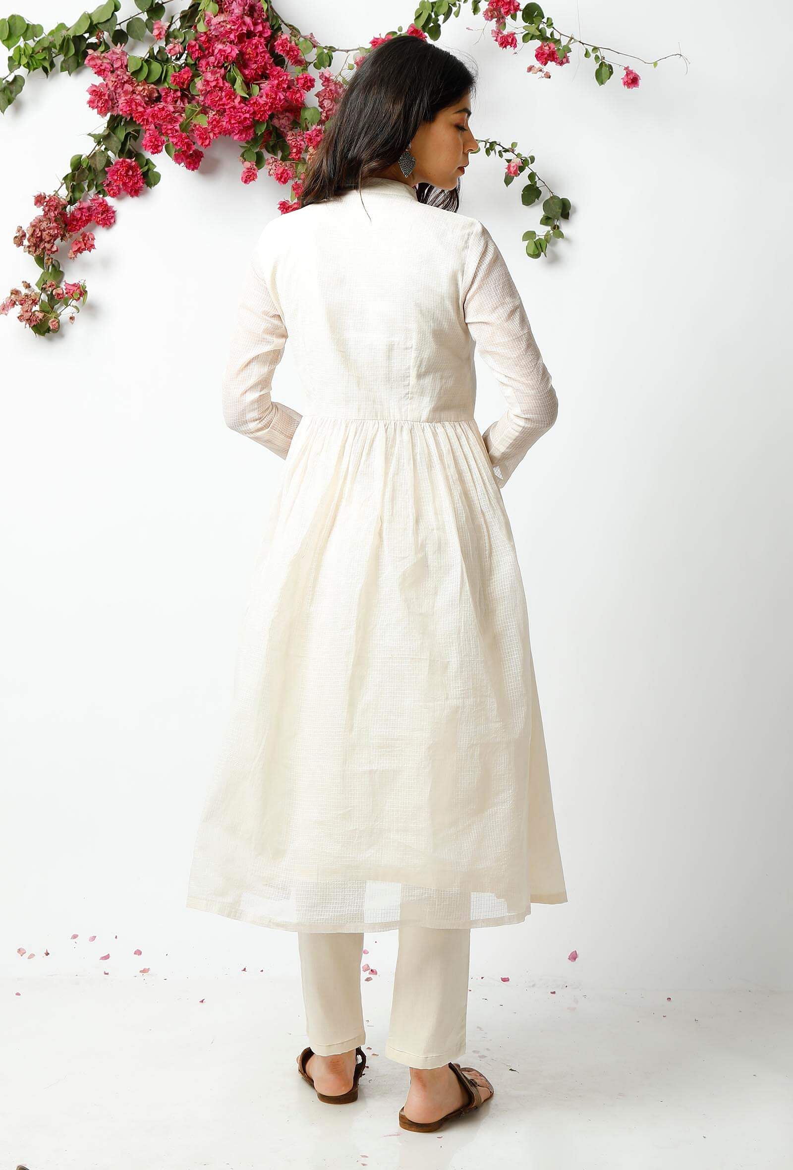 The Playful Off White Cotton Kurta