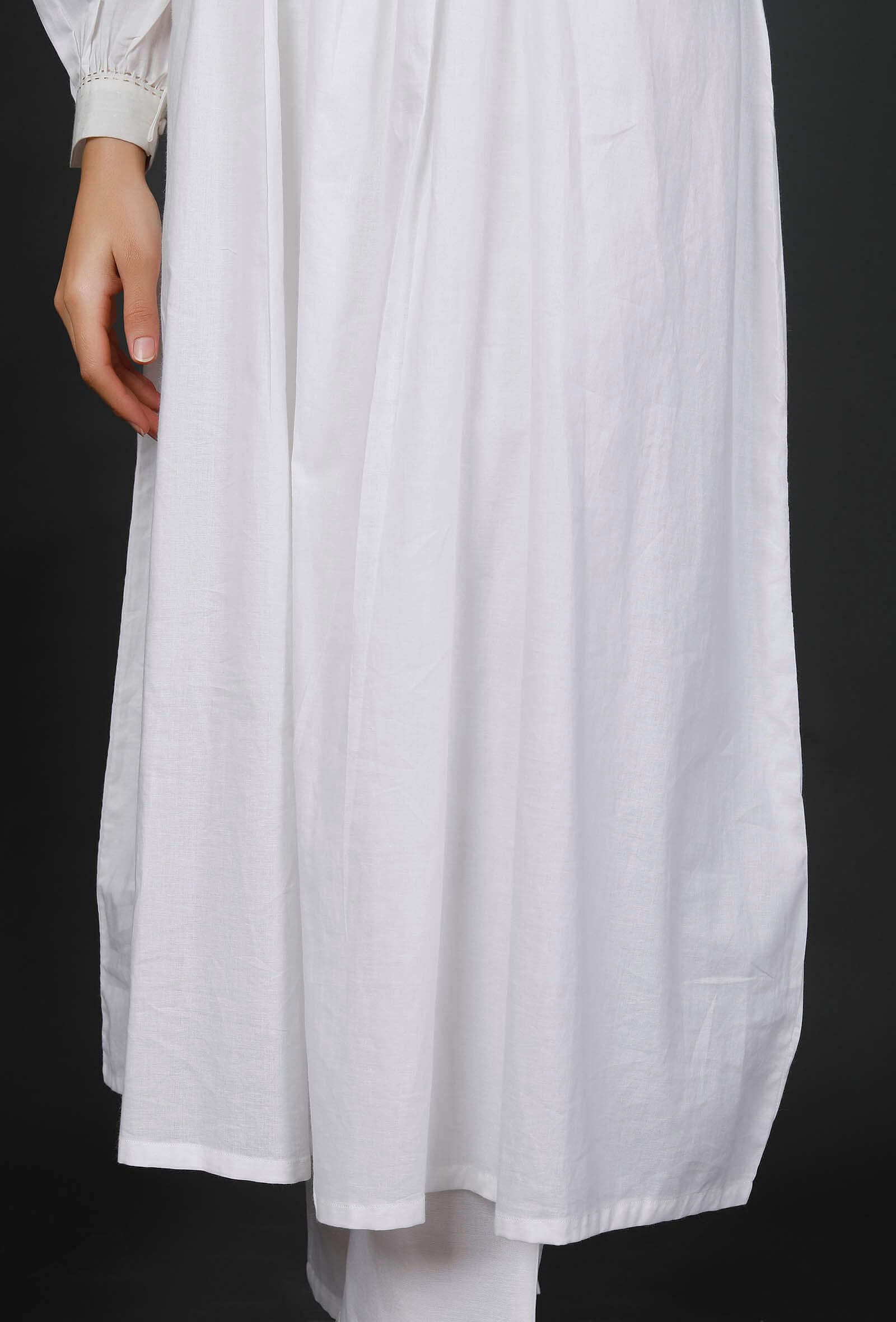White Cotton Kurta With Zari Stitch Lines