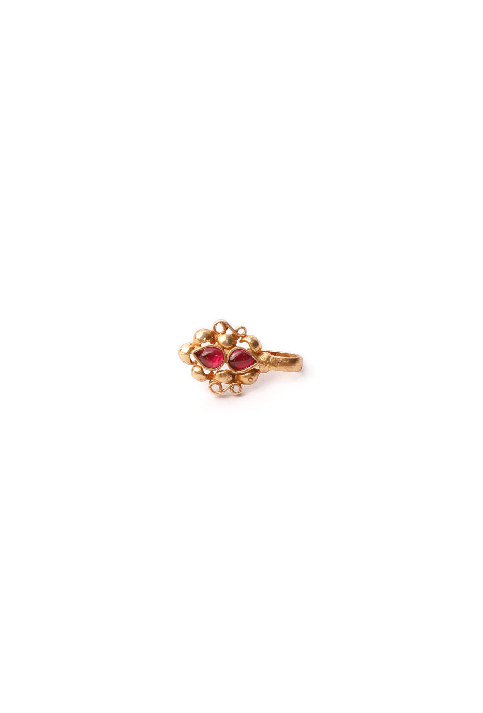 Manika 92.5 Sterling Silver Nose Pin