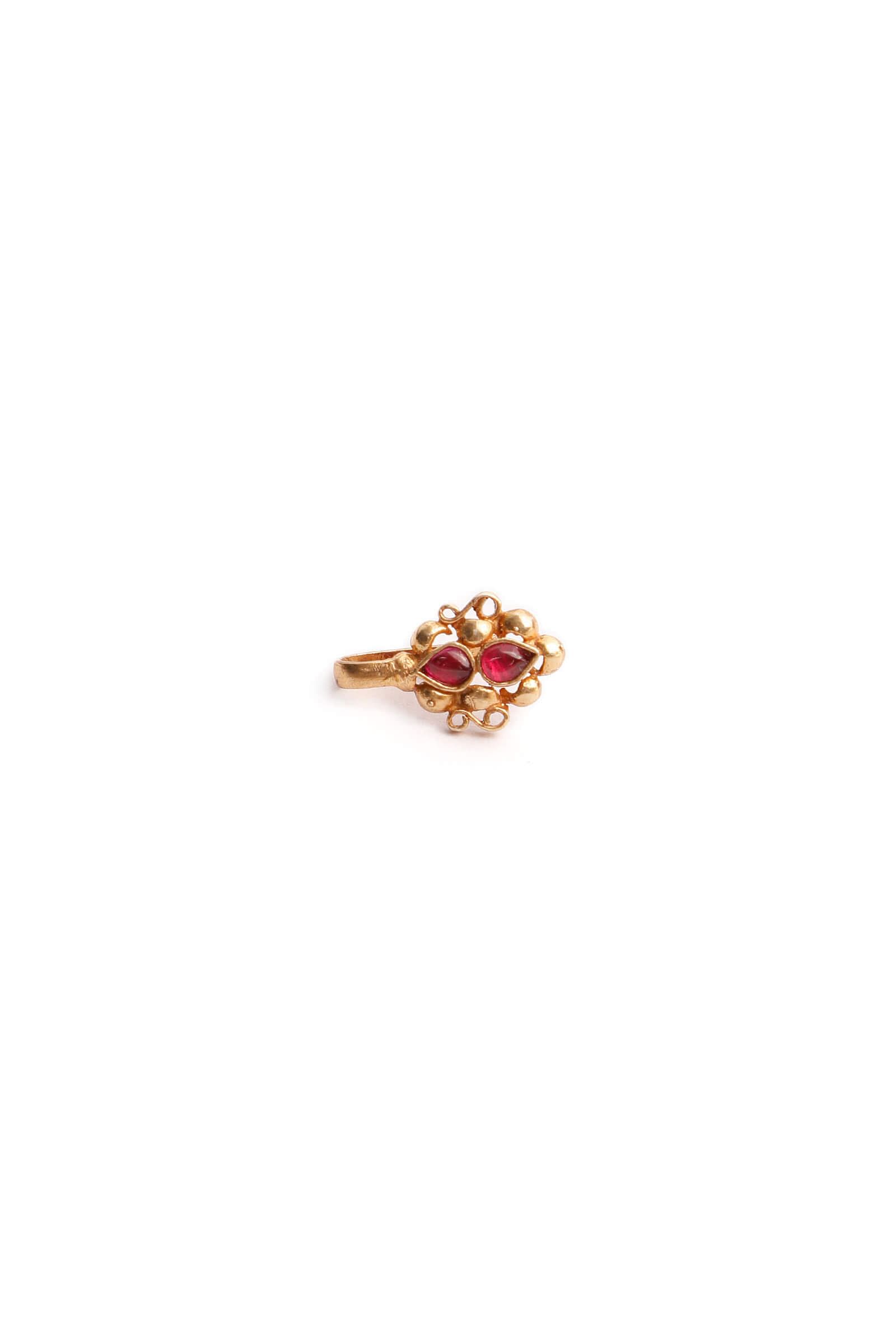 Manika 92.5 Sterling Silver Nose Pin