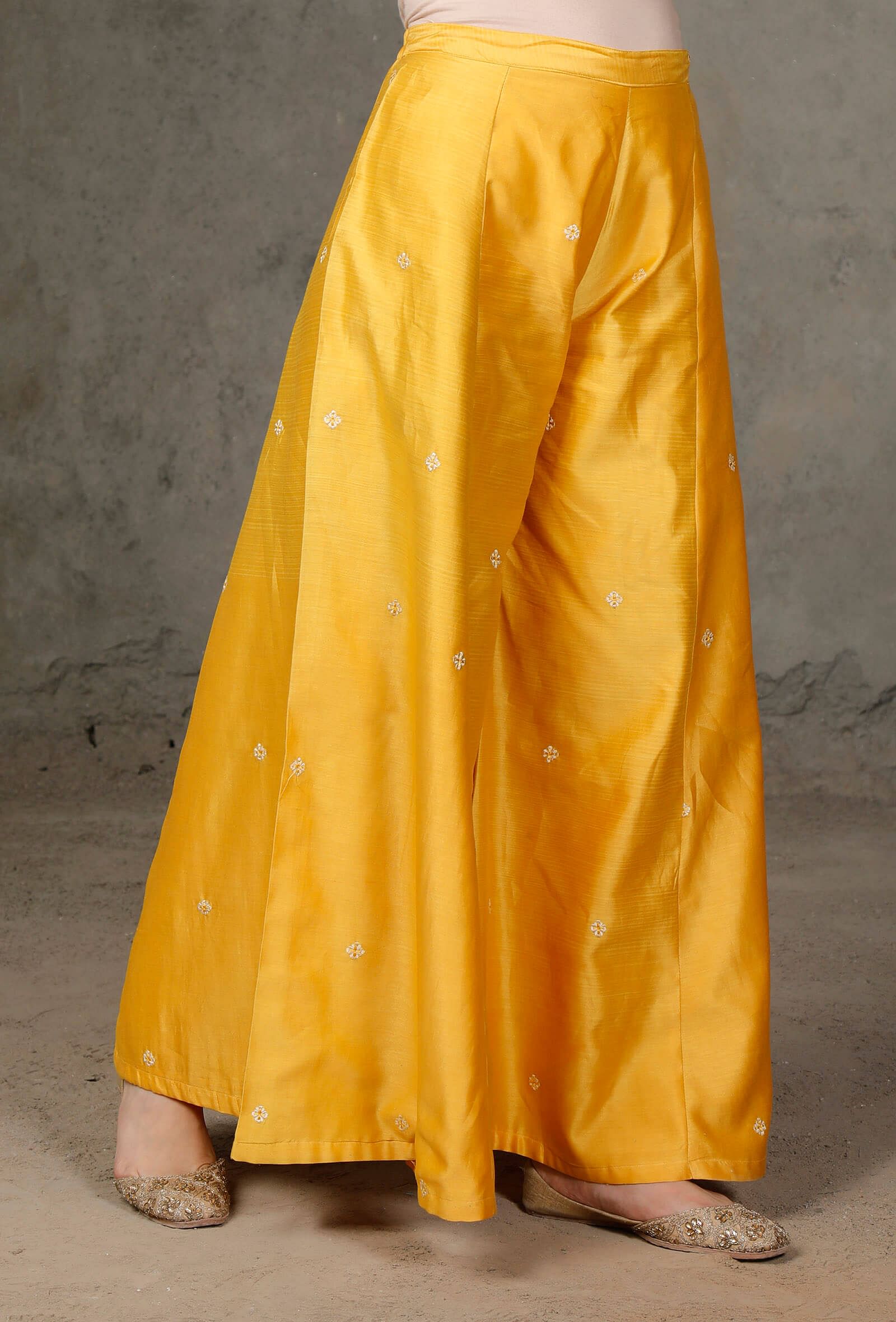 Tuscan Chanderi Pallazo