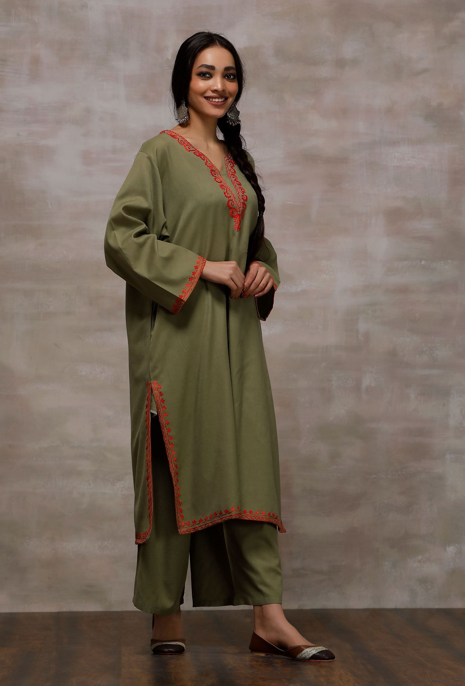 Sage Green Pure Woollen Phiran