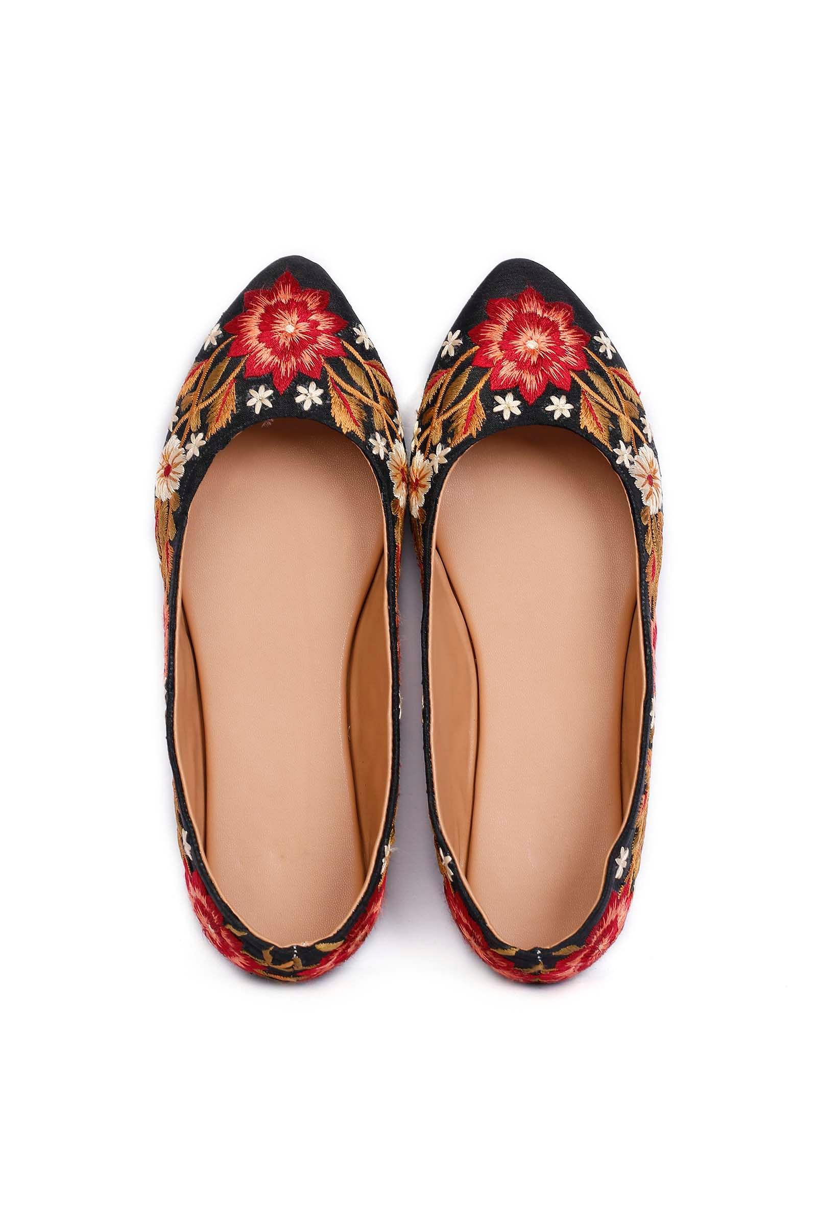 Shirim Black Fulkari Jutti