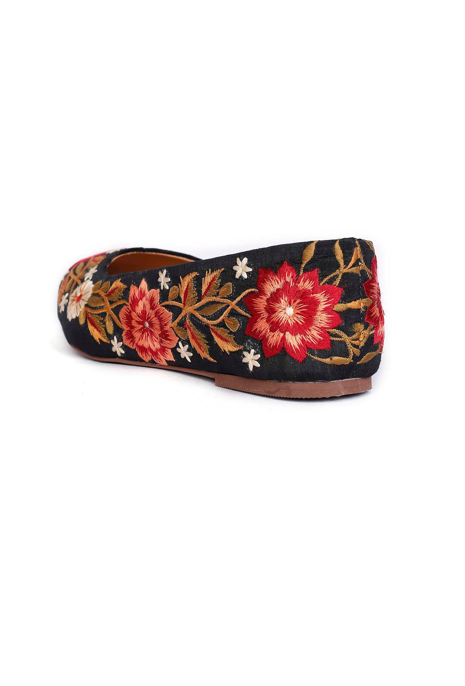 Shirim Black Fulkari Jutti