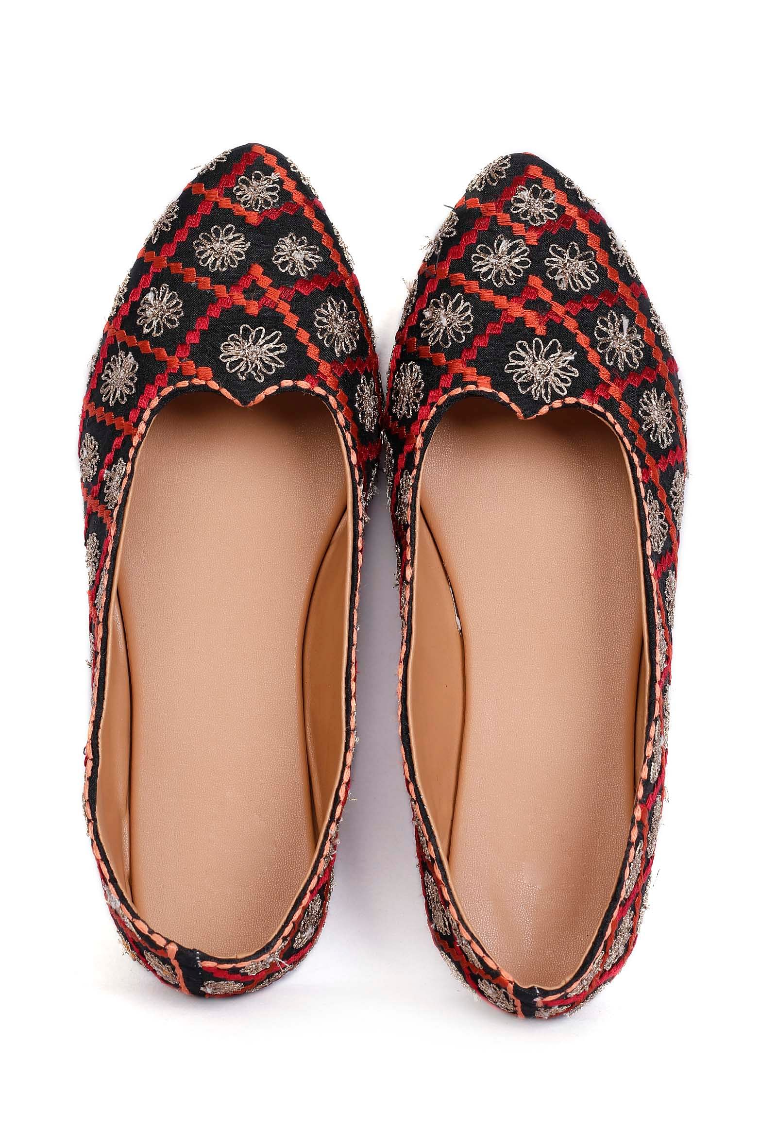 Falak Black Fulkari Jutti