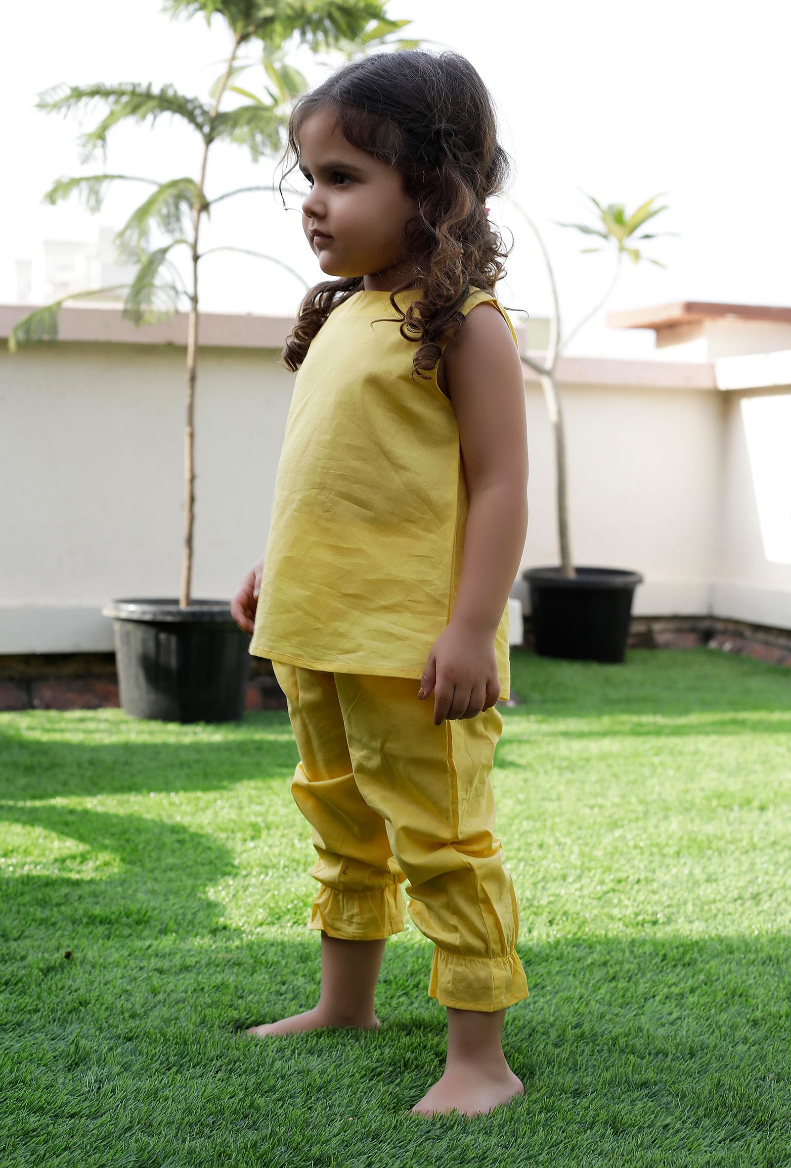 Set Of 2: Merry Yellow Cotton Top And Yellow Capri