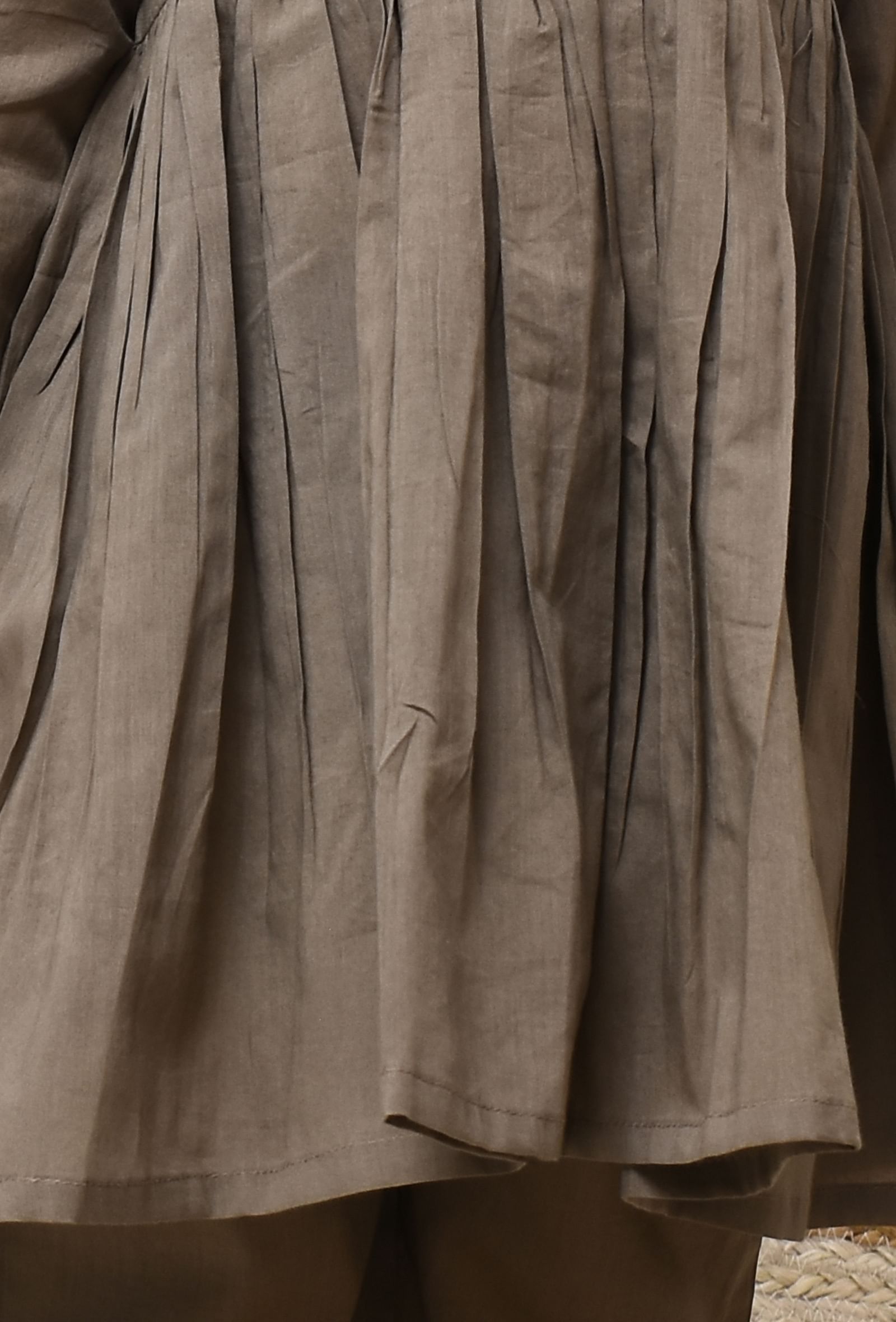 Set Of 2: Greyish Brown Mul Mul Kurta With Pants