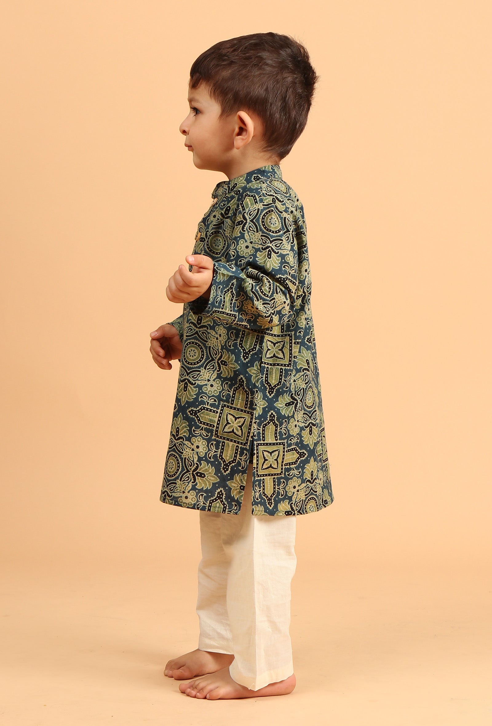 Divij Indigo Ajrakh Print Cotton Kurta & Off White Pyjama