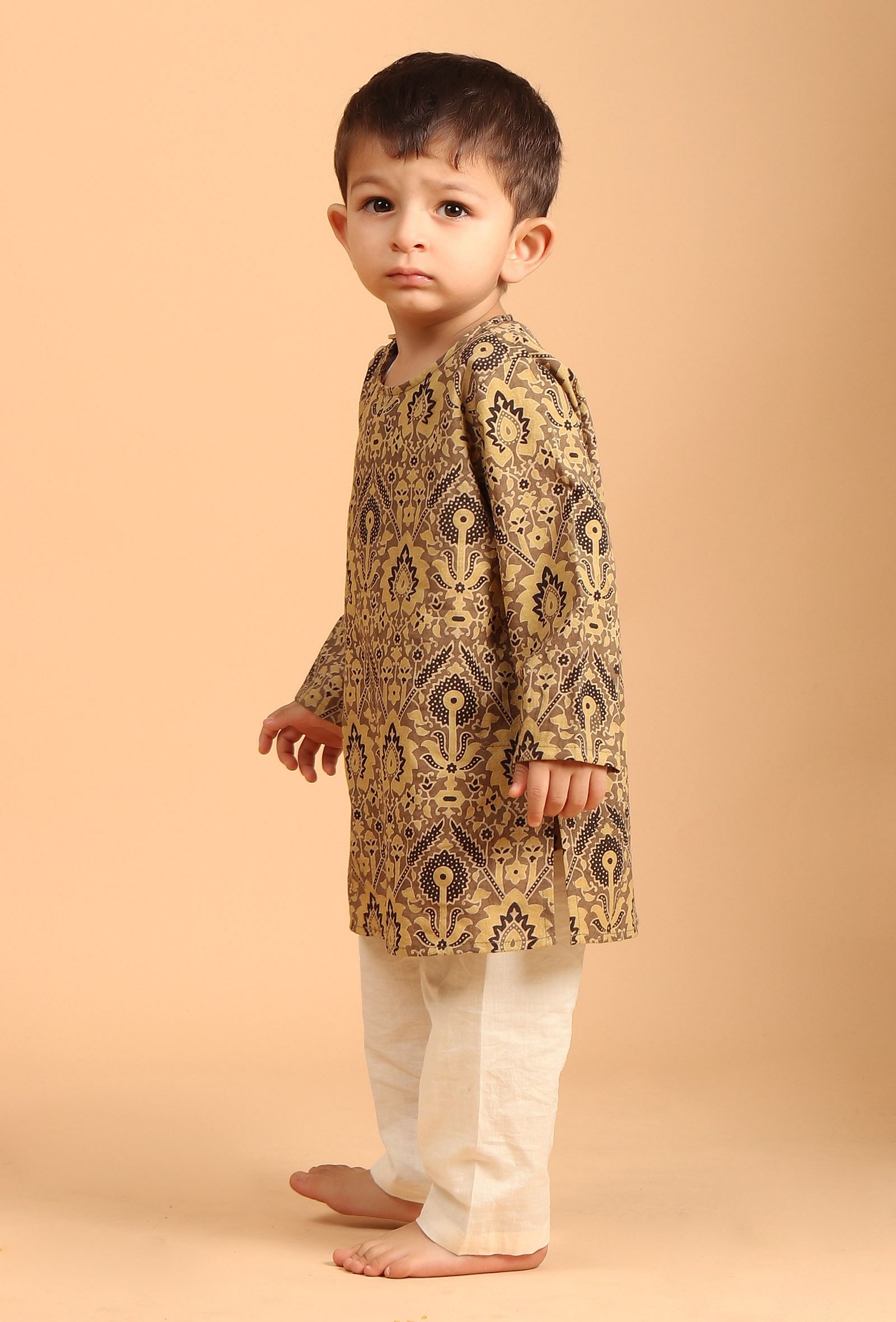 Set Of 2: Azad Khaki Ajrakh Print Cotton Kurta & Off White Pyjama