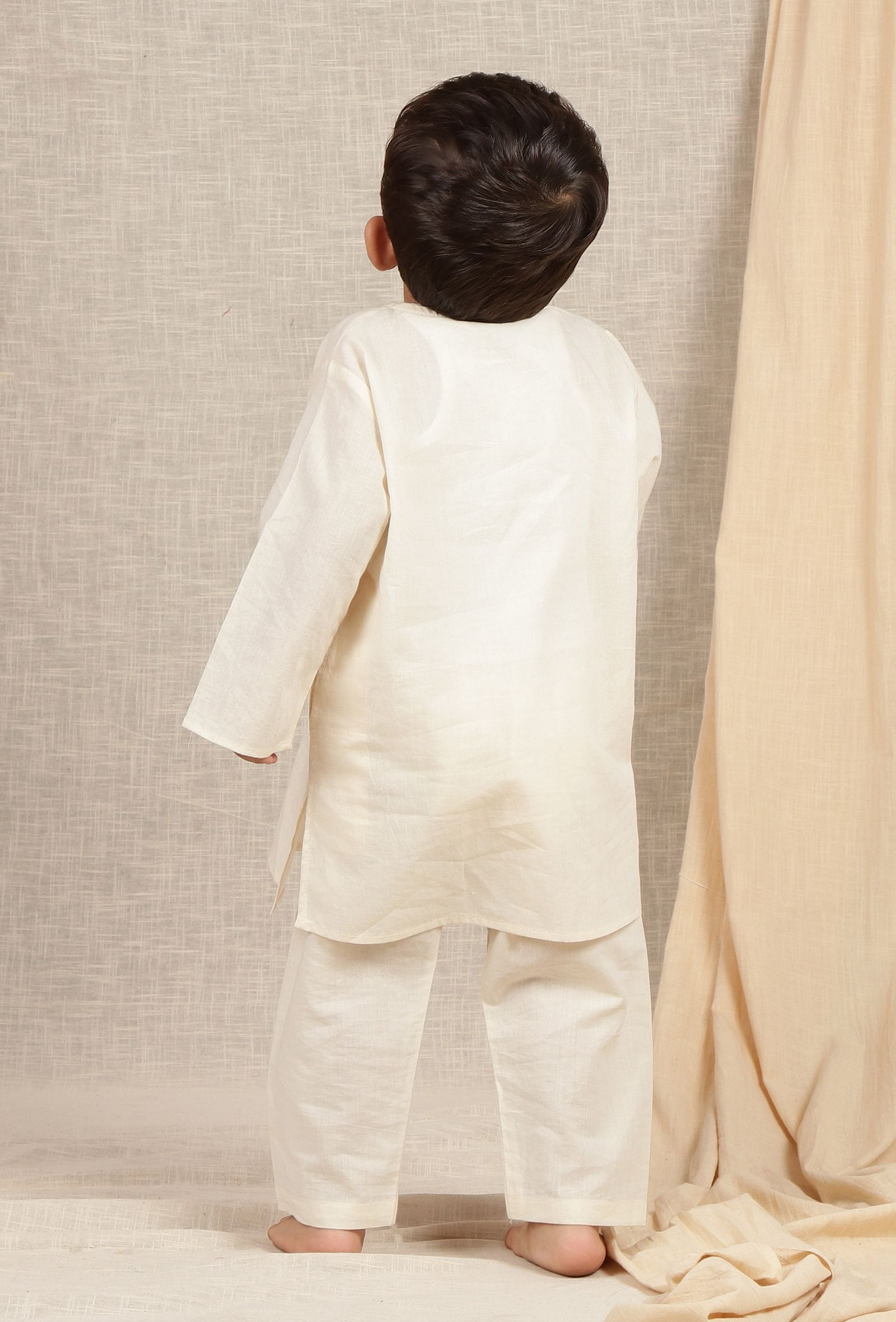 Set Of 2: Harit Off-white Cotton Kurta & Pyjama