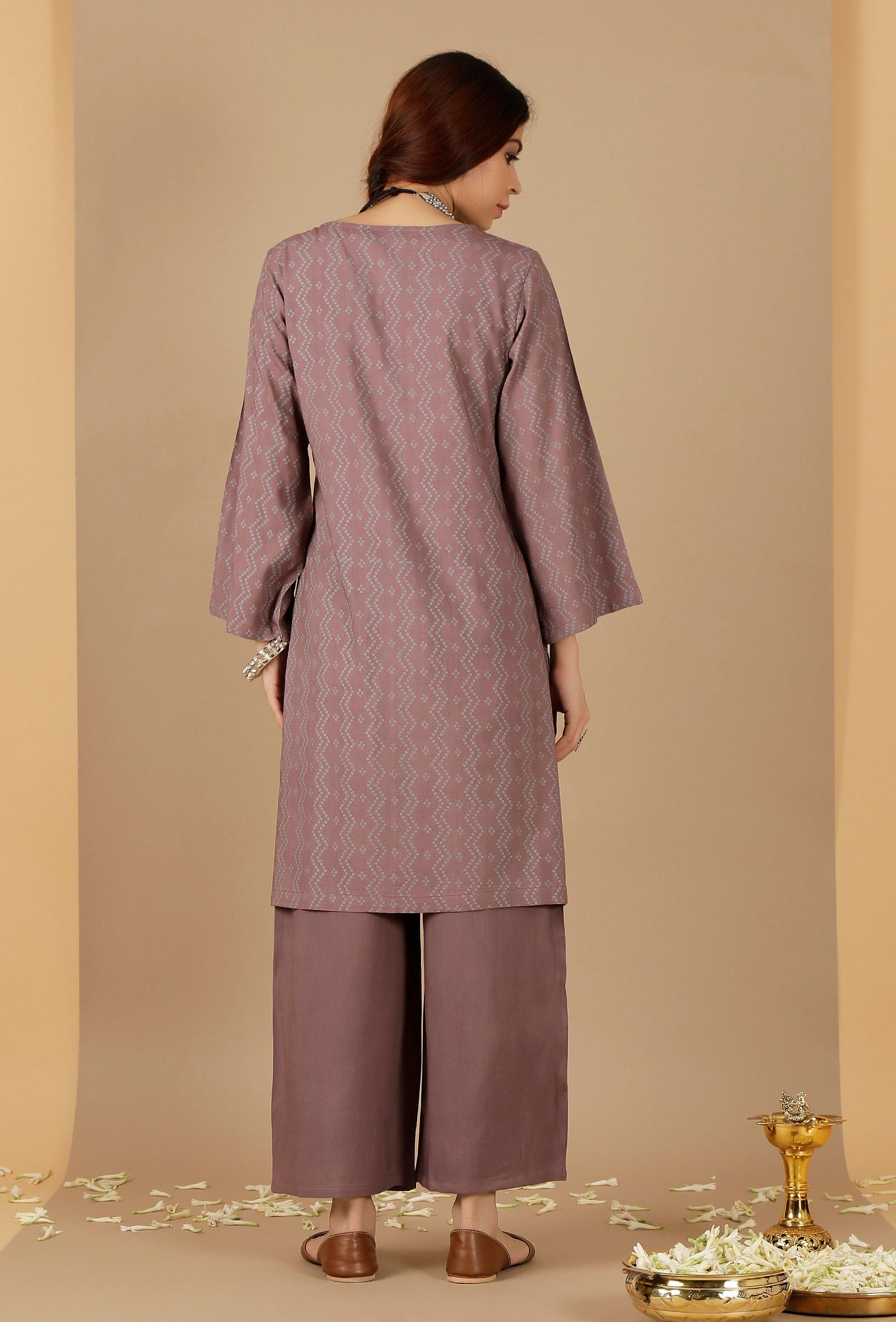 Set Of 2: Bandhani Flared Sleeves Kurta With loose straight Pants