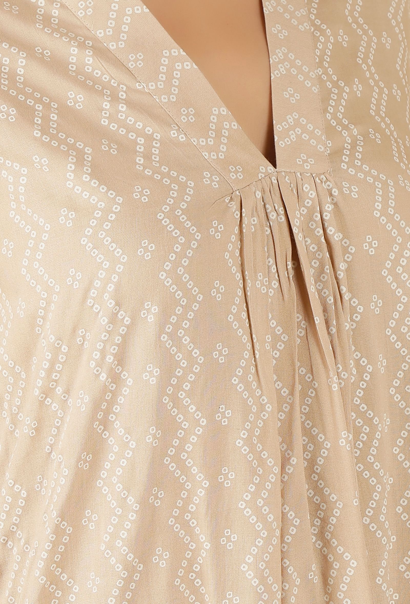 Set Of 2: Beige Gathered Kurta With Pockets & Straight Pants
