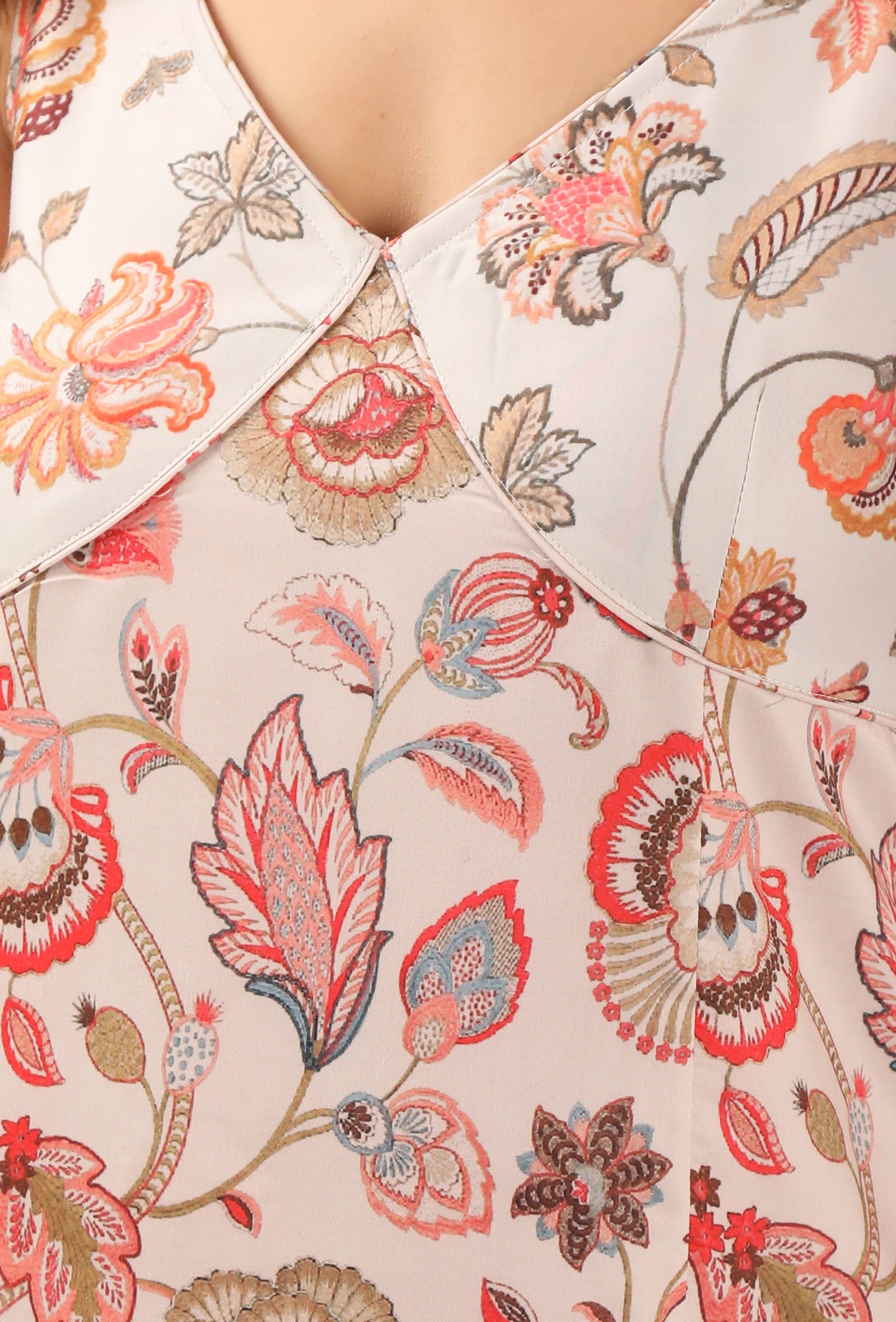 Ambi Floral Chintz Sleeveless Straight Kurta