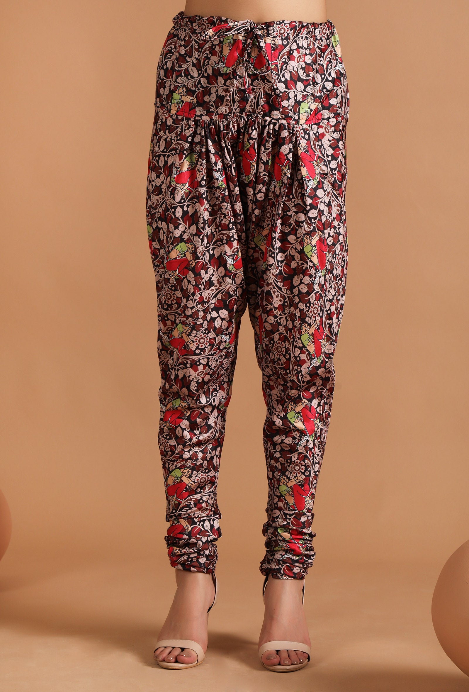 Aarna Allover Kalamkari Chooridar