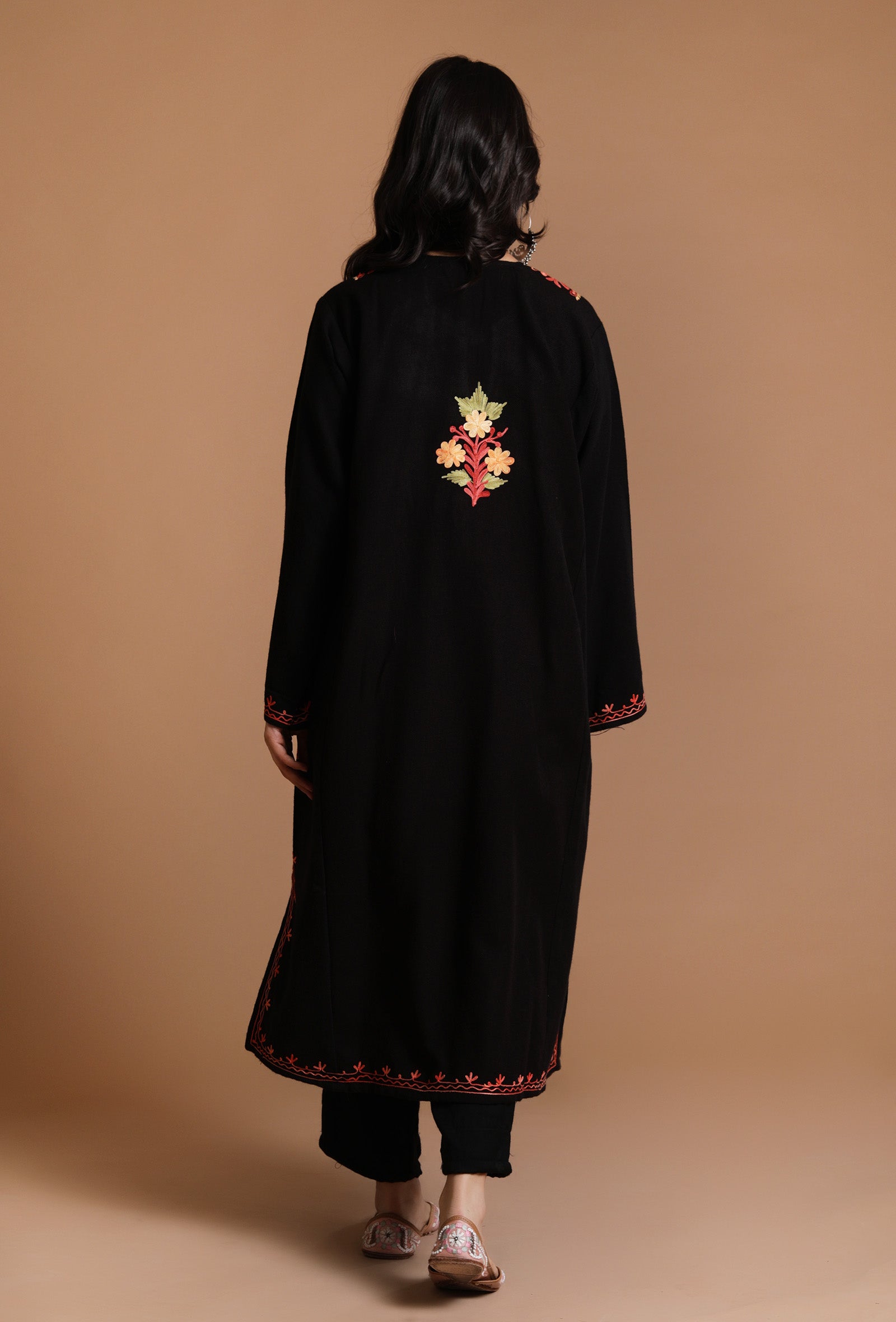 Black Magic Aari Embroidered Kashmiri Phiran-Free Size