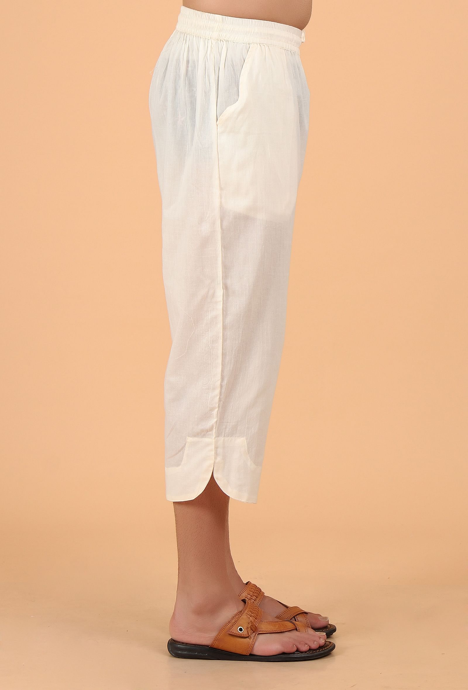 Peach Cotton Mulmul Short Kurta & White Three Quarter Pant