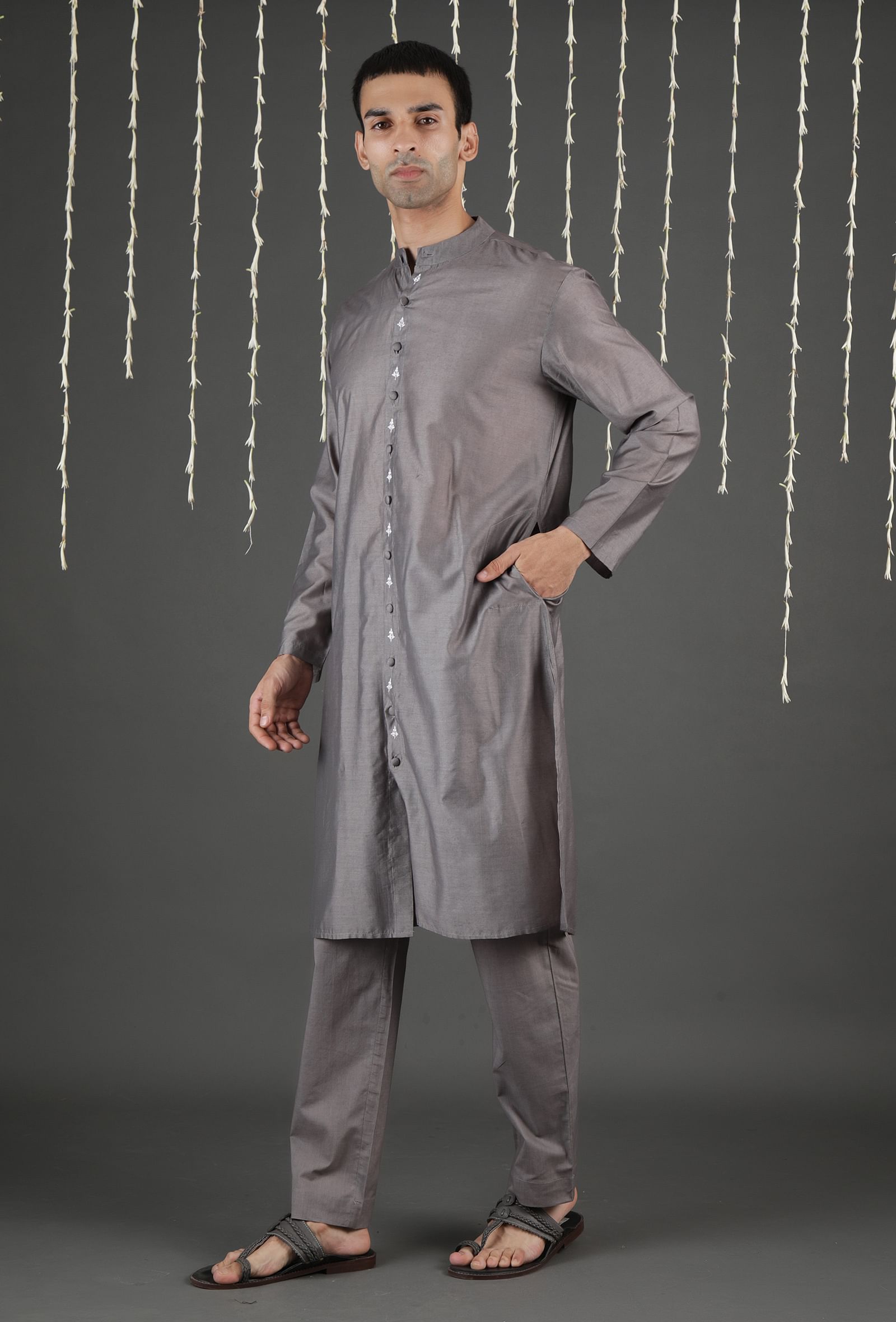 Set Of 2: Evak Grey Chanderi Kurta & Straight Pants