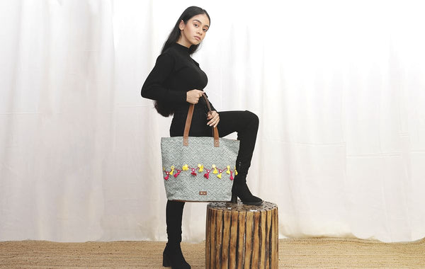Jacquard Carriers