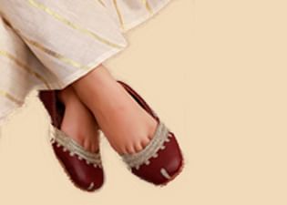 Kids Footwear: Buy Kids Juttis Online at Best Price in India | Tjori â TJORI