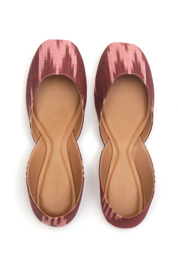 Maroon Ikkat Cruelty Free Leather Juttis