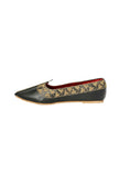 Black Zari Aari Embroidered Juttis