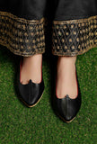 Black Cruelty-Free Leather Juttis