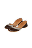 Brown Embroidered Cruelty-Free Leather Juttis
